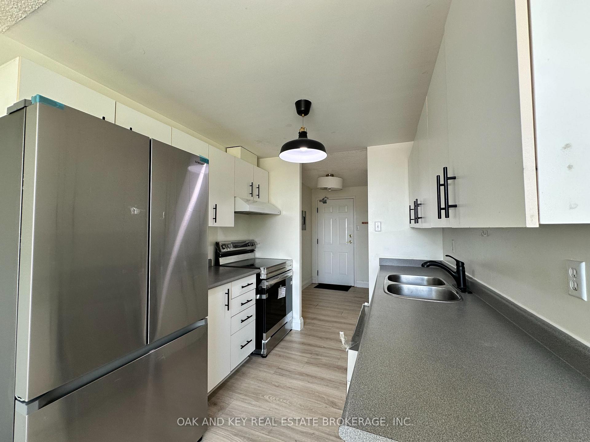 Photo 13 of Unit 403, 77 Baseline Road W, London, South E — HOMEH
