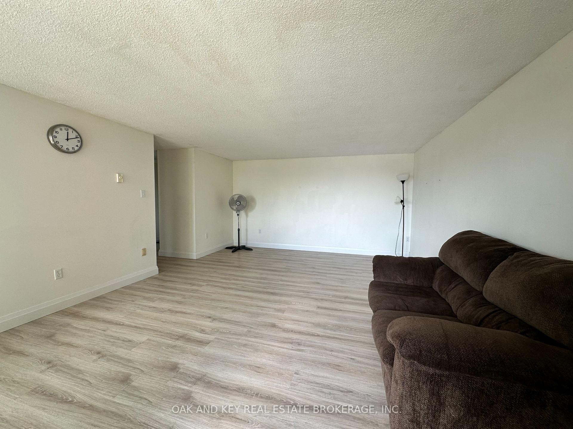 Photo 15 of Unit 403, 77 Baseline Road W, London, South E — HOMEH