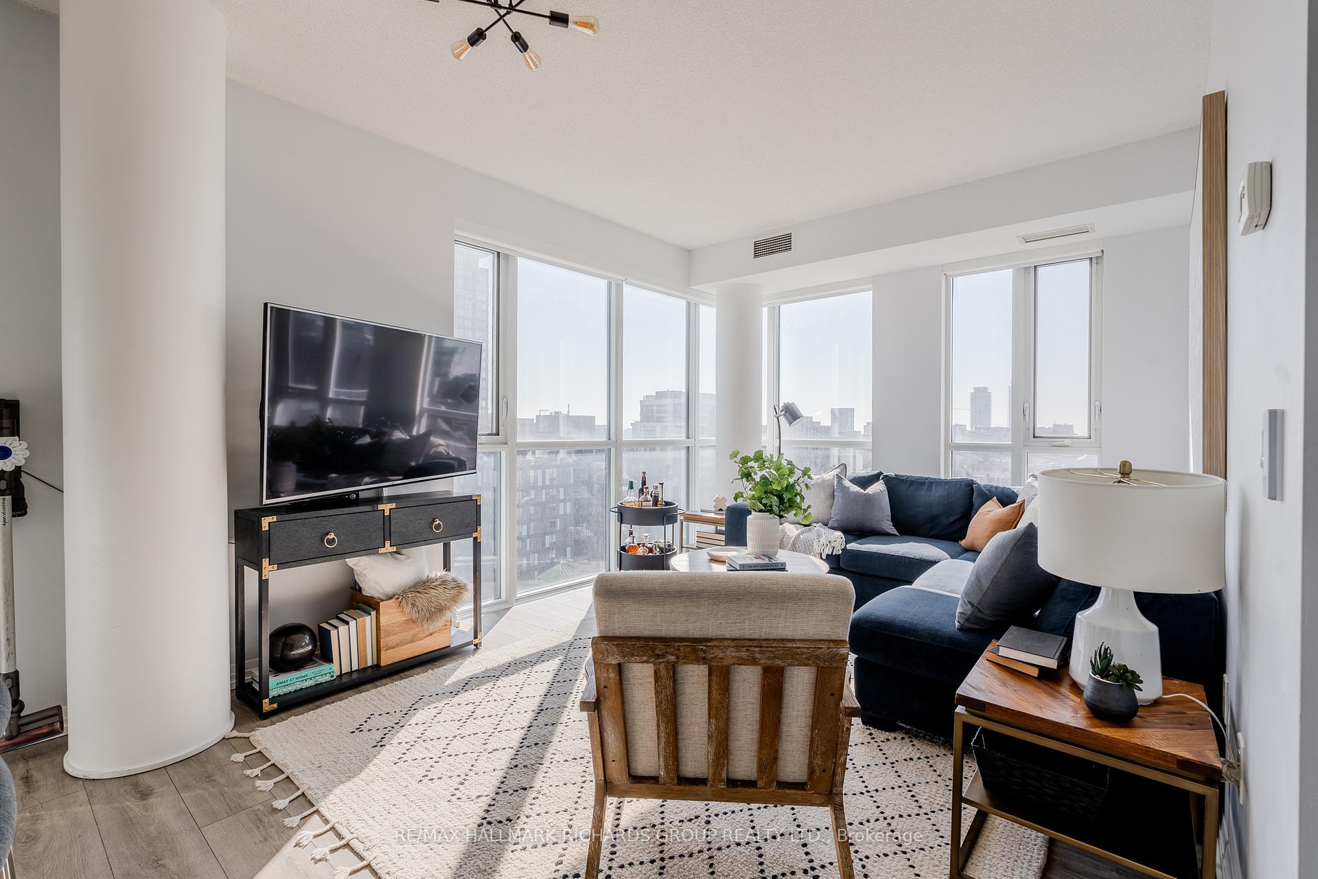 Photo 1 of Unit 1105, 25 Cole Street, Toronto, Regent Park — HOMEH