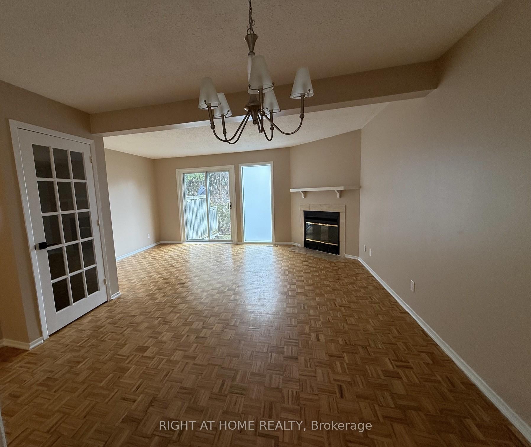 Photo 7 of 16 Paddington, Ottawa, Heron Gate/Industrial Park — HOMEH