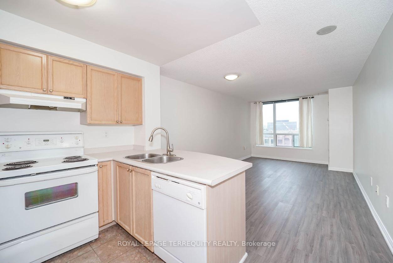 Photo 17 of Unit 912, 109 Front Street E, Toronto, Moss Park — HOMEH