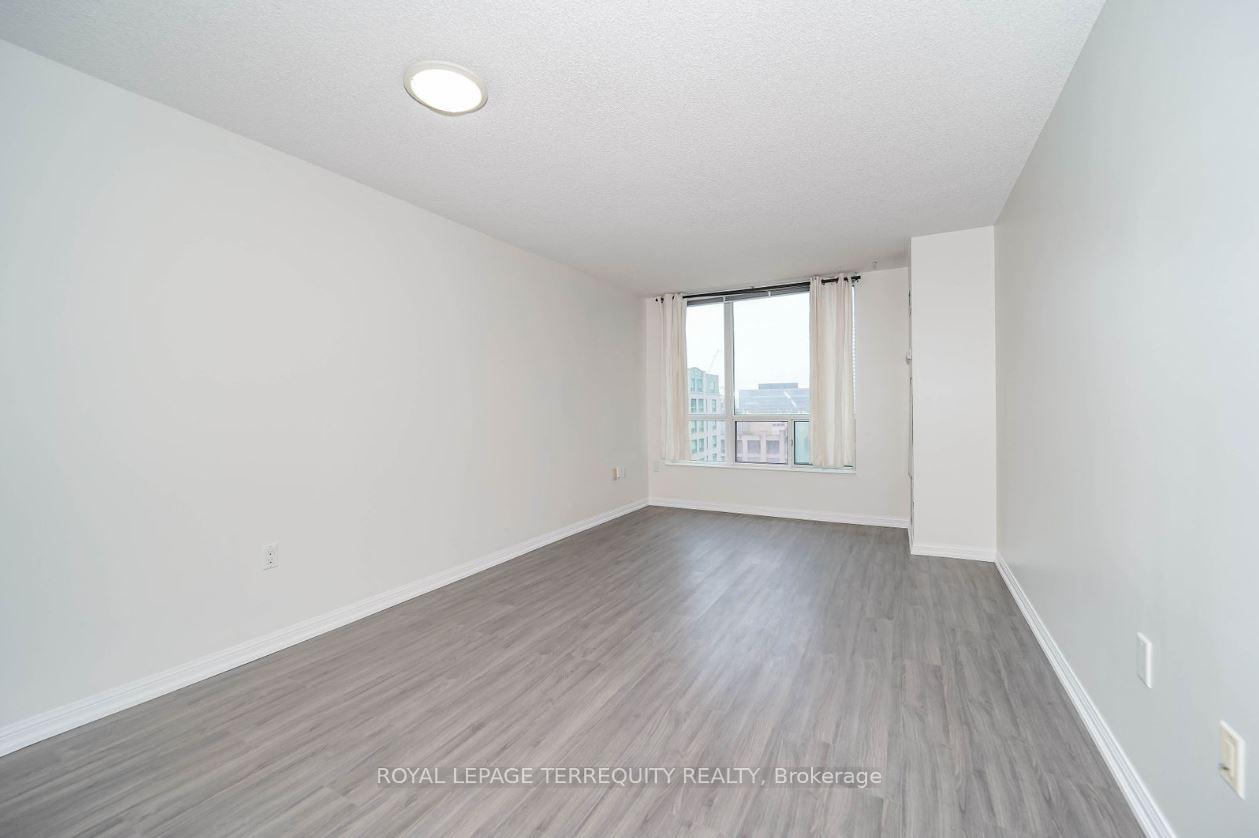 Photo 18 of Unit 912, 109 Front Street E, Toronto, Moss Park — HOMEH
