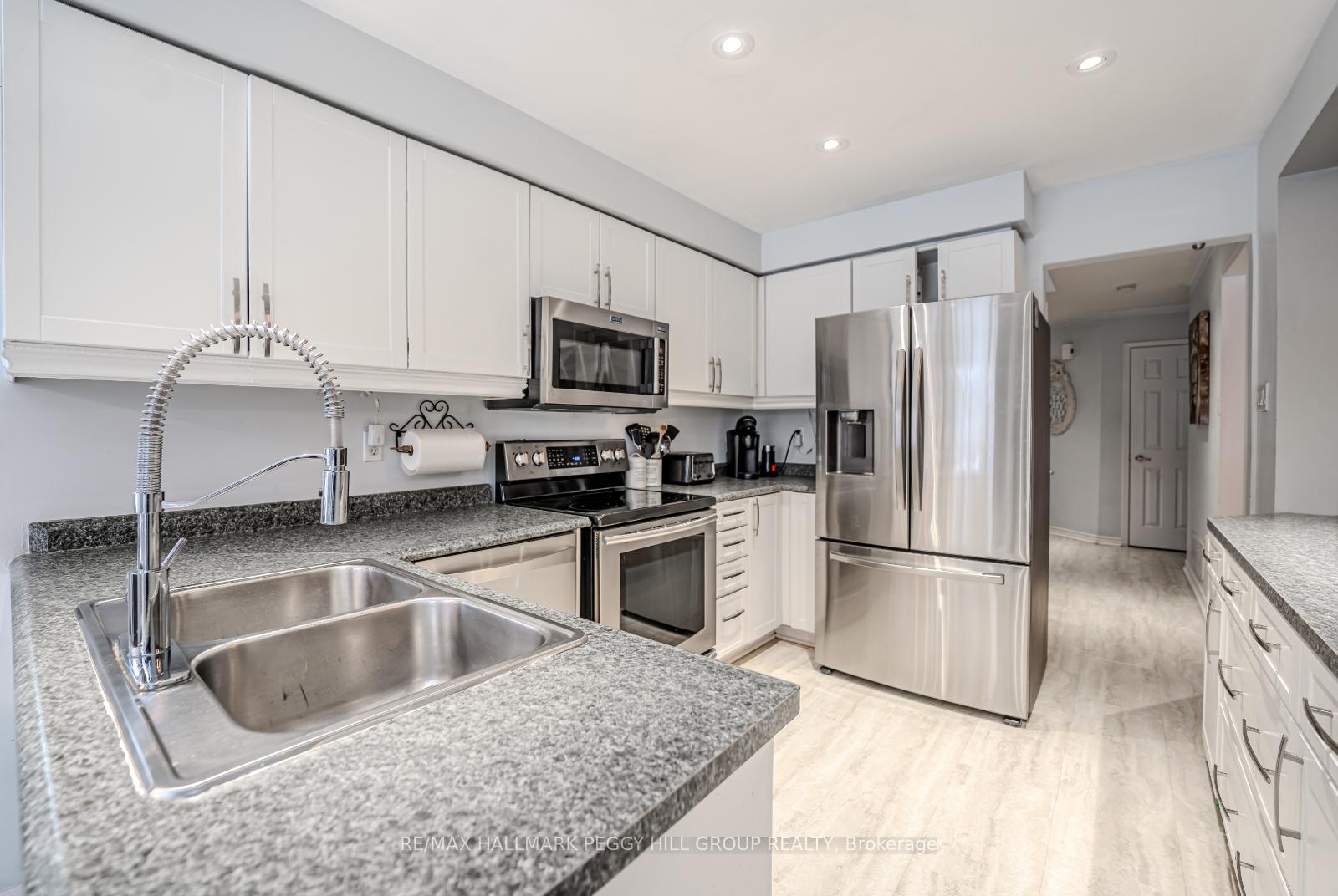 Photo 3 of 56 Draper Crescent, Barrie, Painswick North — HOMEH
