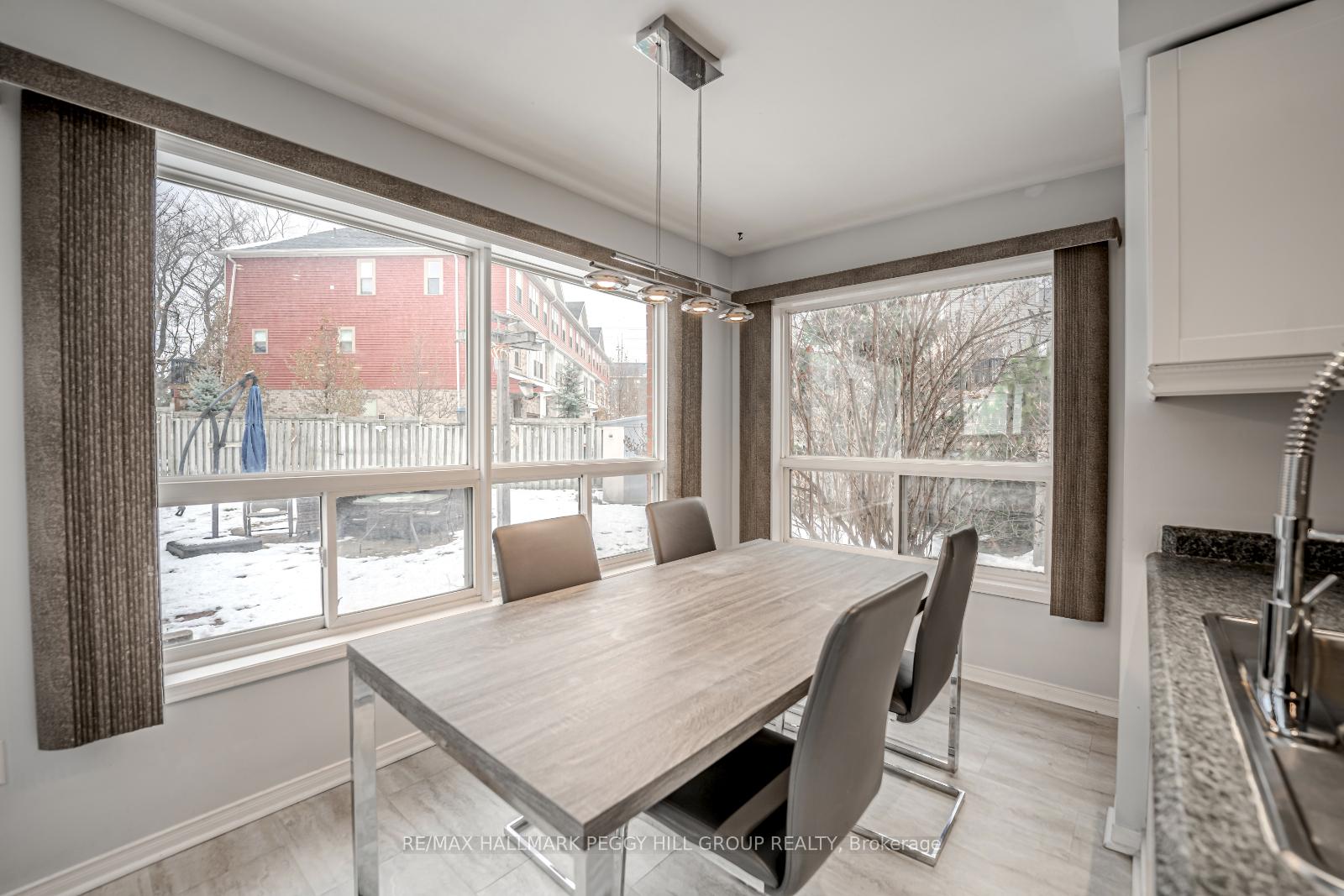 Photo 5 of 56 Draper Crescent, Barrie, Painswick North — HOMEH