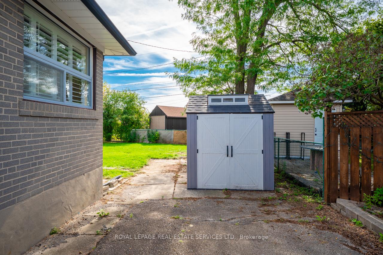 Photo 10 of 340 Leonard Street, Caledon, Bolton West — HOMEH