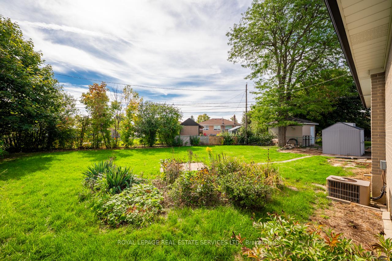 Photo 14 of 340 Leonard Street, Caledon, Bolton West — HOMEH