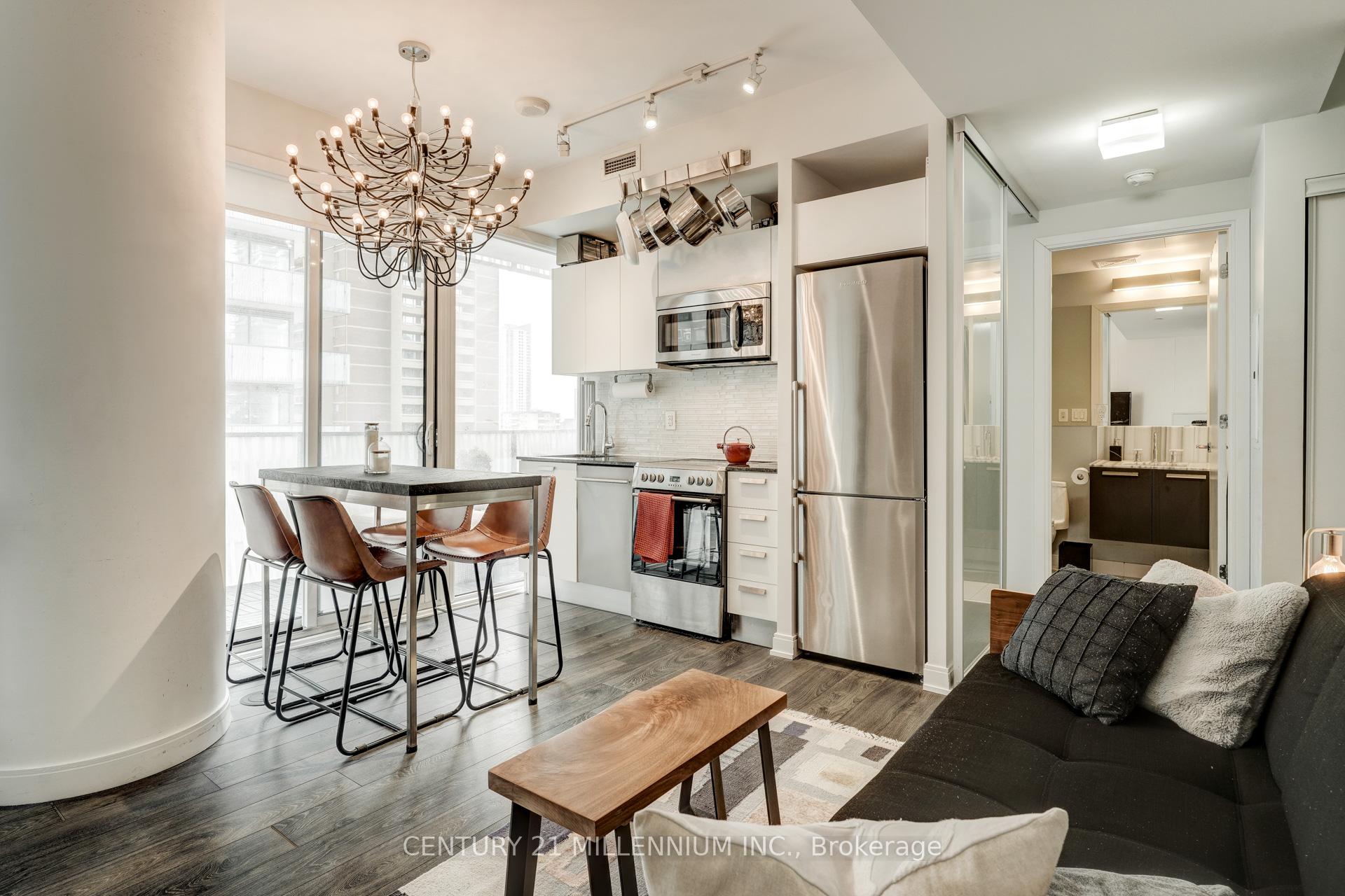 Photo 9 of Unit 801, 42 Charles Street E, Toronto, Church-Yonge Corridor — HOMEH