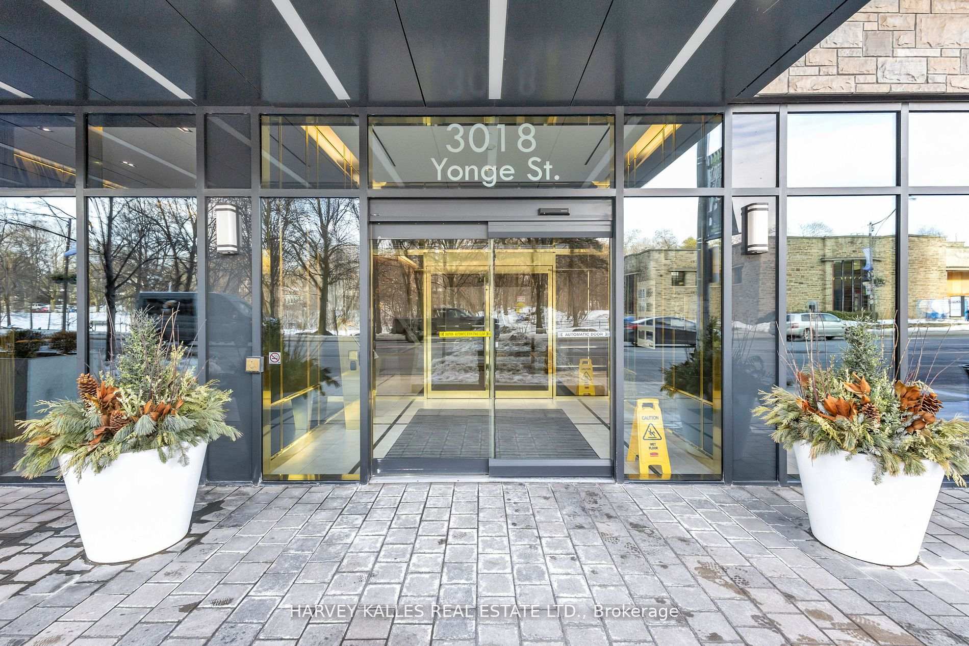 Photo 1 of Unit 408, 3018 Yonge Street, Toronto, Lawrence Park South — HOMEH