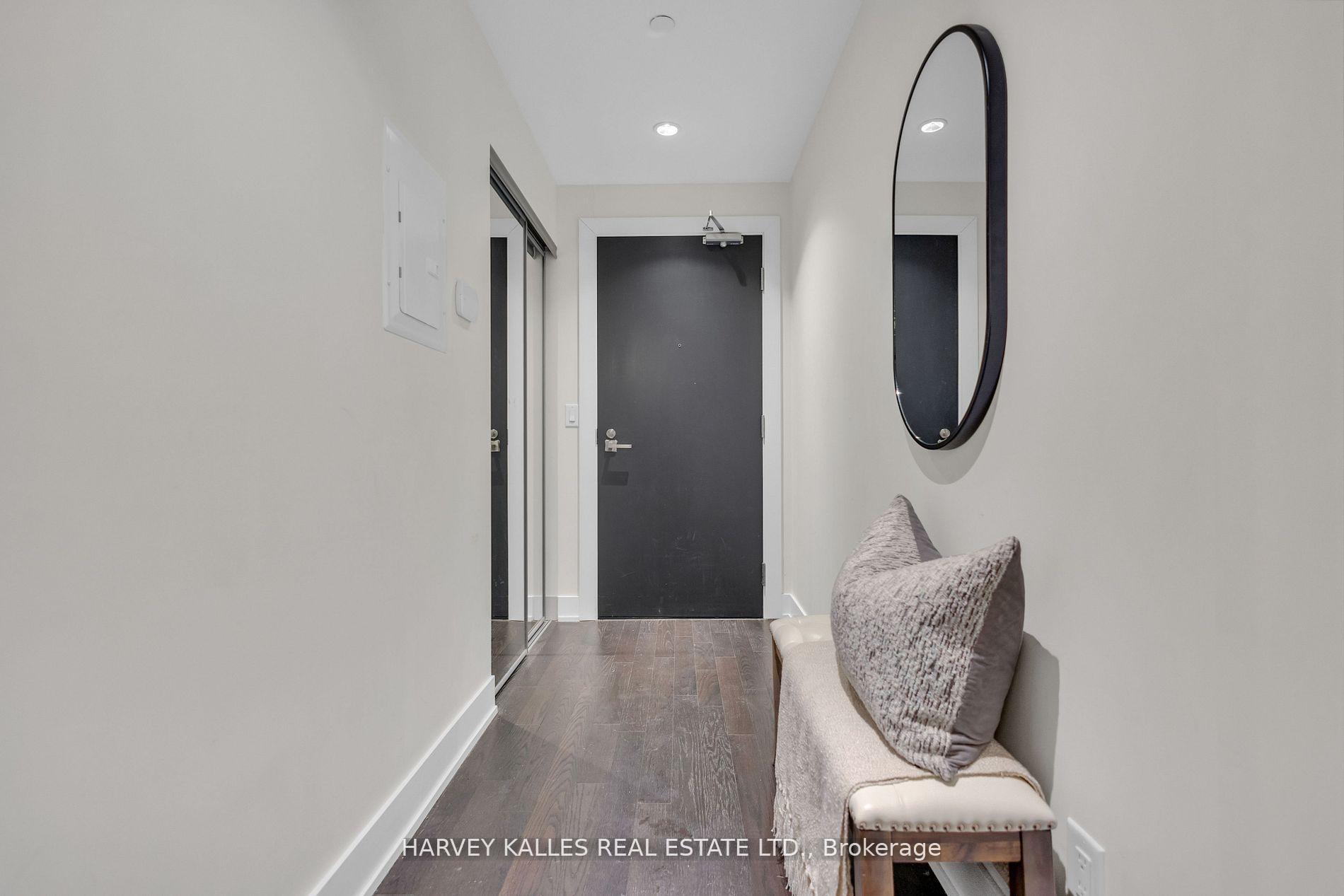 Photo 3 of Unit 408, 3018 Yonge Street, Toronto, Lawrence Park South — HOMEH