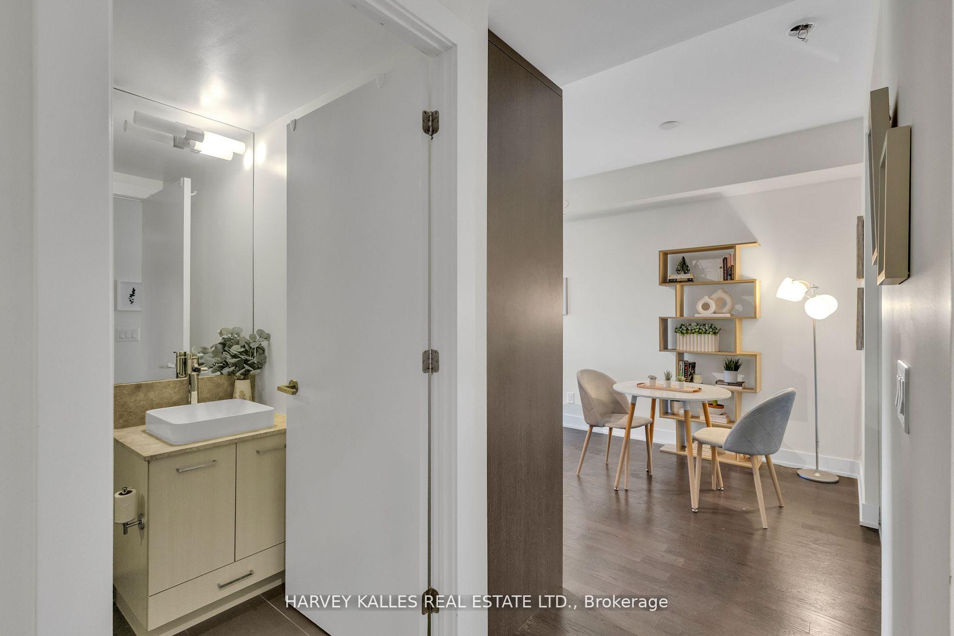 Photo 4 of Unit 408, 3018 Yonge Street, Toronto, Lawrence Park South — HOMEH