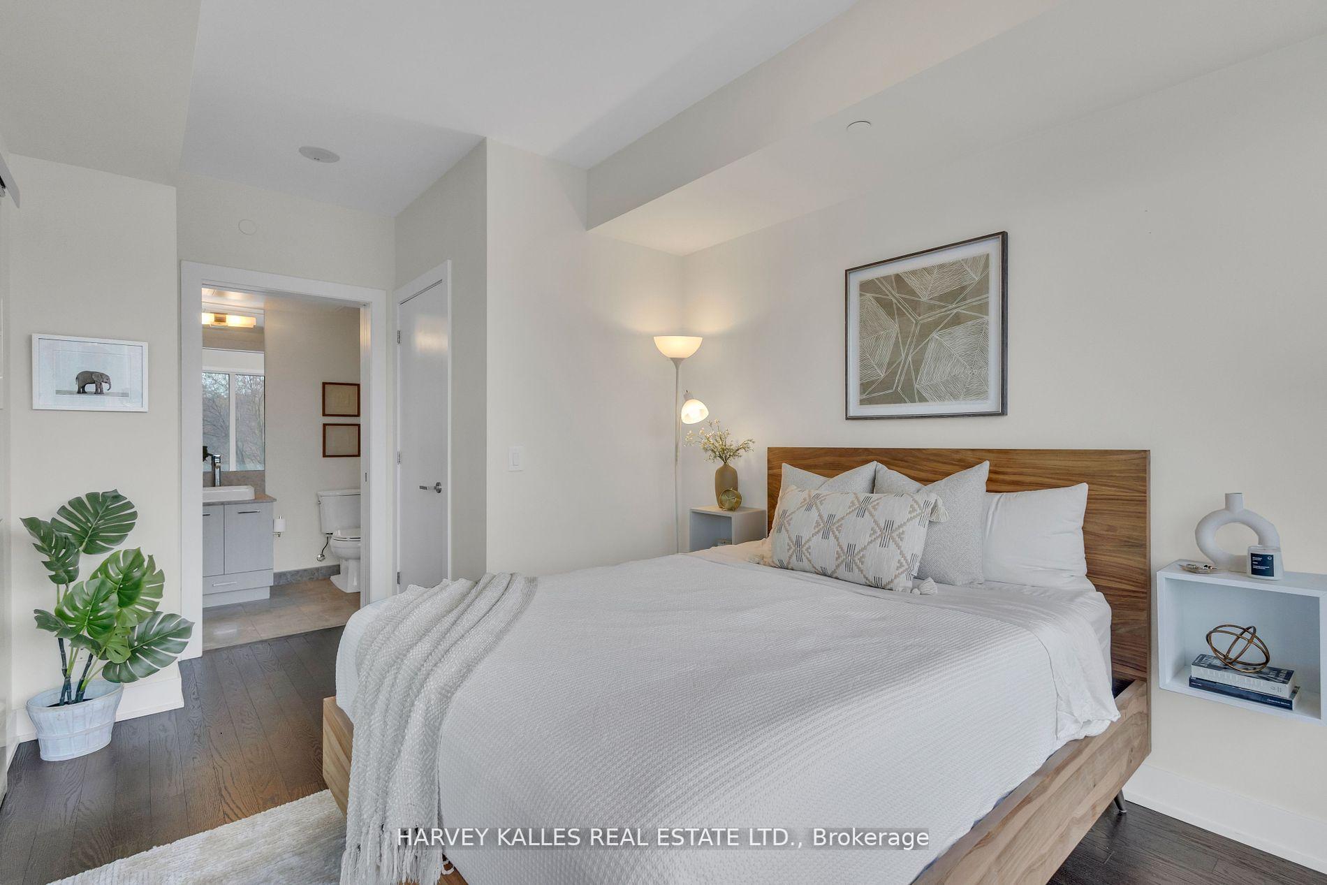 Photo 13 of Unit 408, 3018 Yonge Street, Toronto, Lawrence Park South — HOMEH