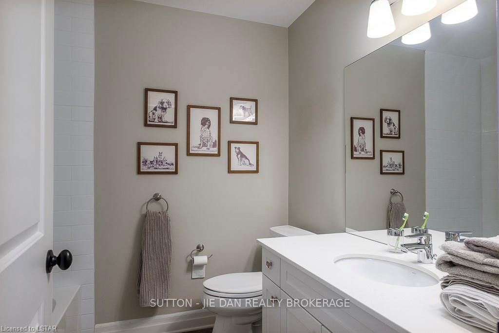Photo 21 of Unit 3, 555 Sunningdale Road E, London, North B — HOMEH