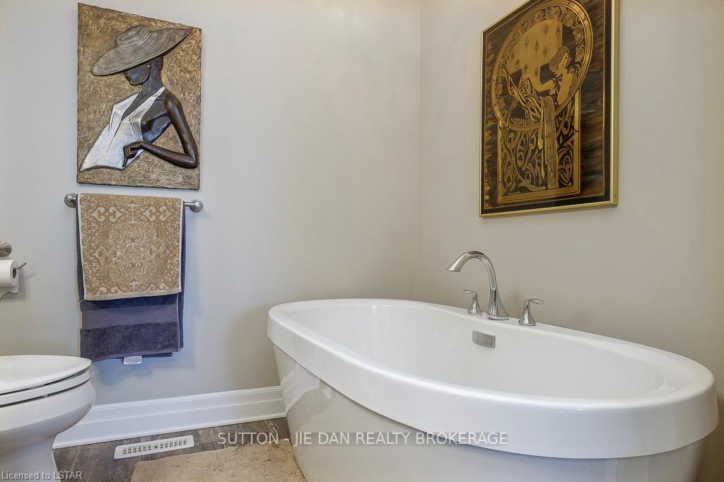 Photo 67 of Unit 3, 555 Sunningdale Road E, London, North B — HOMEH