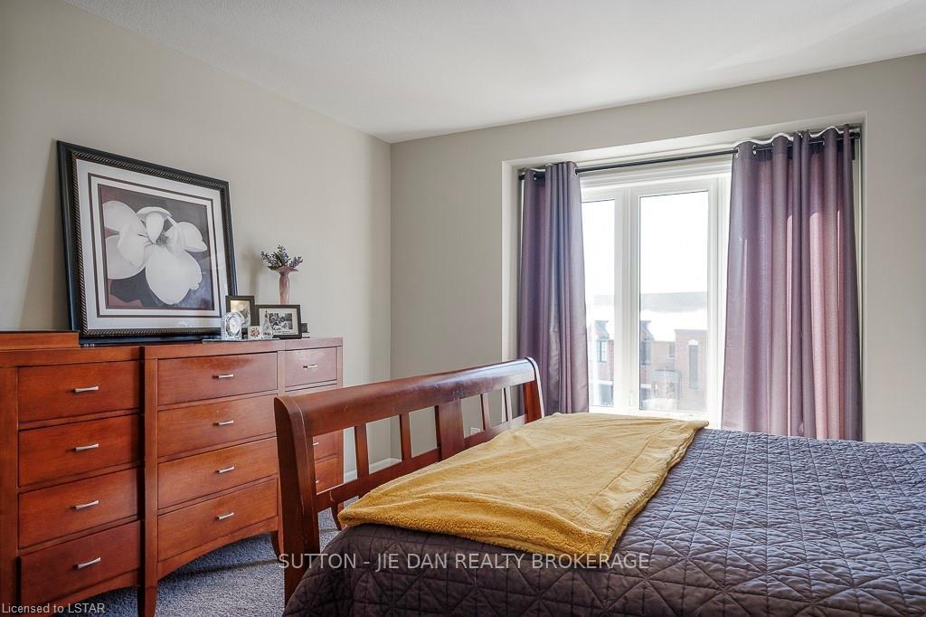 Photo 45 of Unit 3, 555 Sunningdale Road E, London, North B — HOMEH