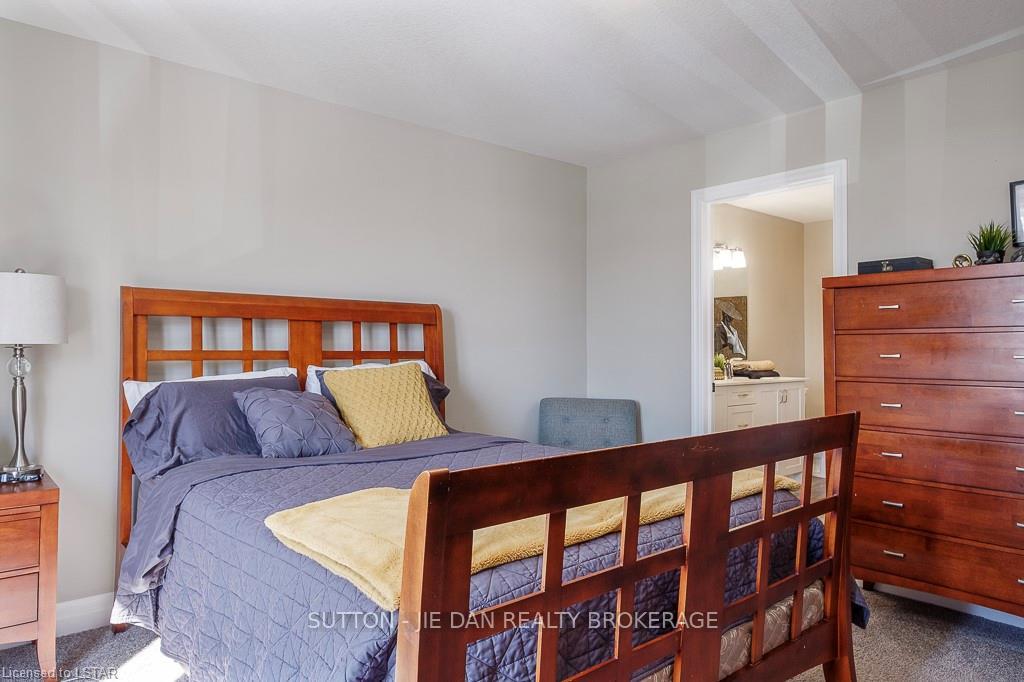 Photo 46 of Unit 3, 555 Sunningdale Road E, London, North B — HOMEH