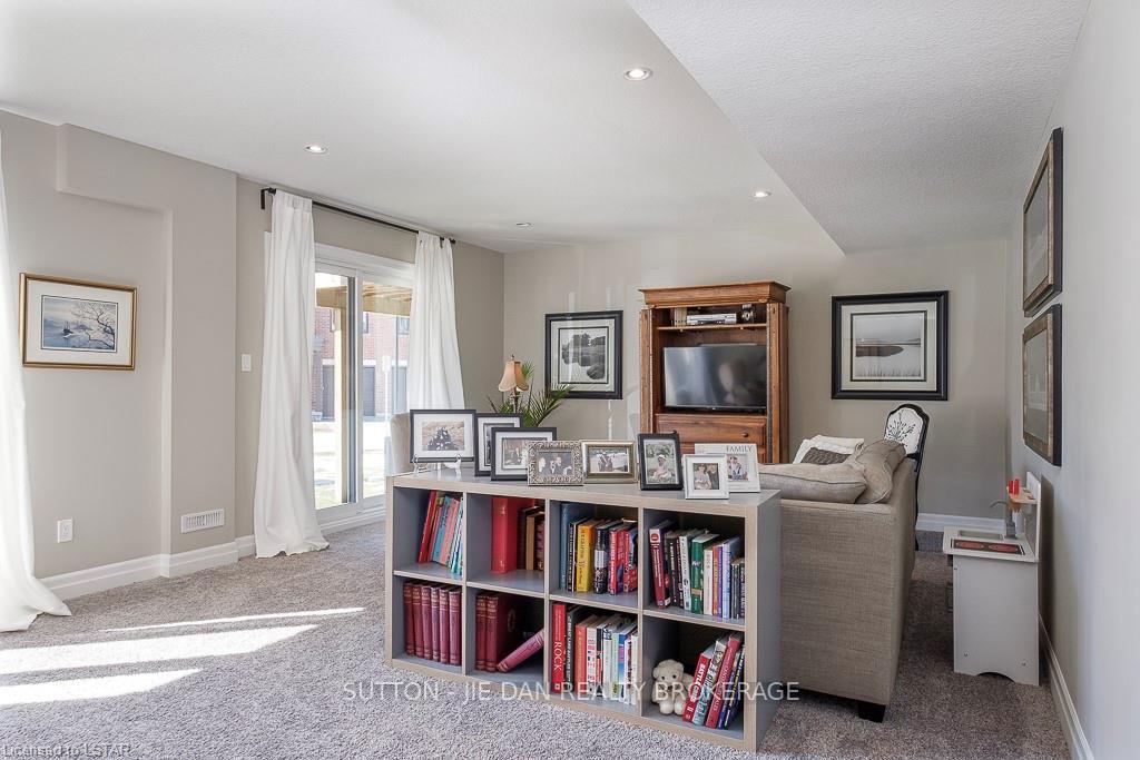 Photo 54 of Unit 3, 555 Sunningdale Road E, London, North B — HOMEH