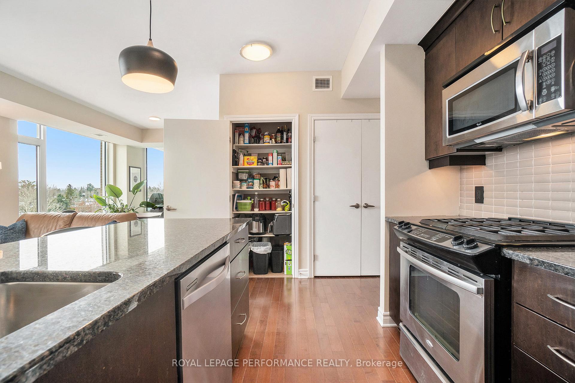 Photo 5 of Unit 513, 575 Byron Avenue, Ottawa, McKellar/Highland — HOMEH