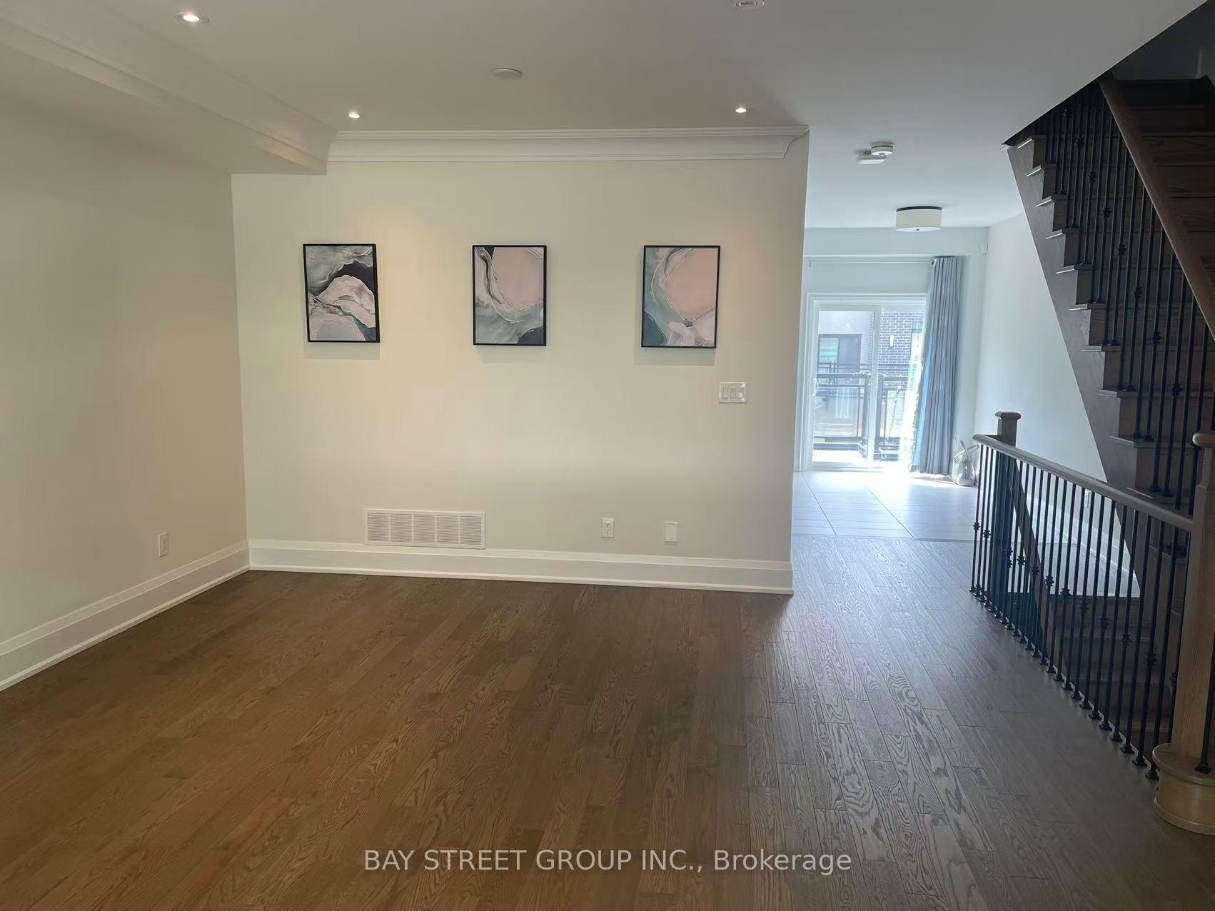 Photo 9 of 37 Gandhi Lane, Markham, Commerce Valley — HOMEH