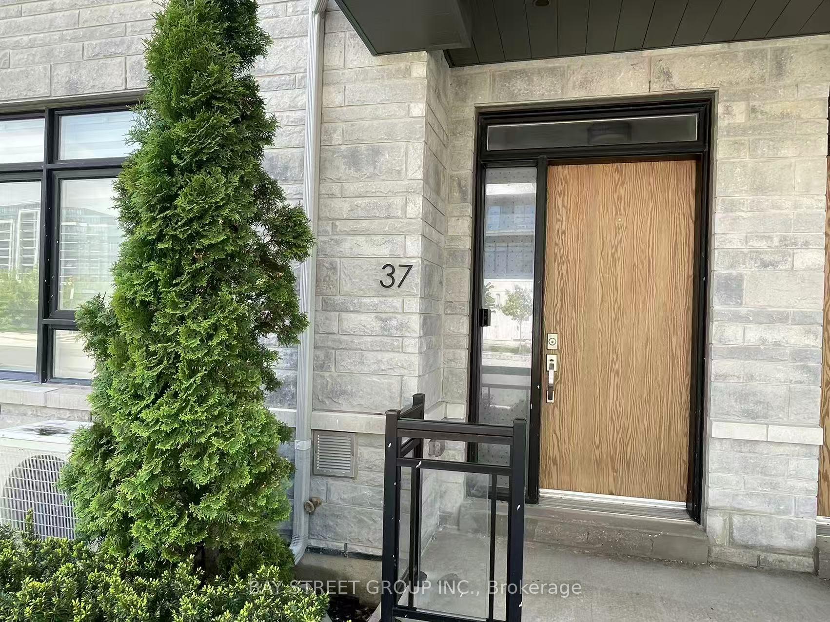 Photo 2 of 37 Gandhi Lane, Markham, Commerce Valley — HOMEH