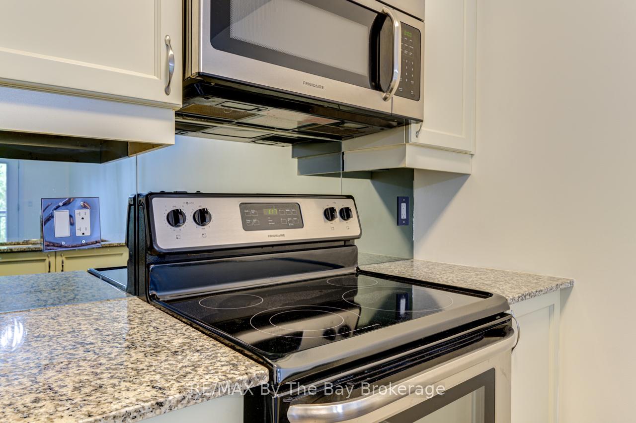 Photo 37 of Unit 206, 6 Brandy Lane Drive, Collingwood — HOMEH