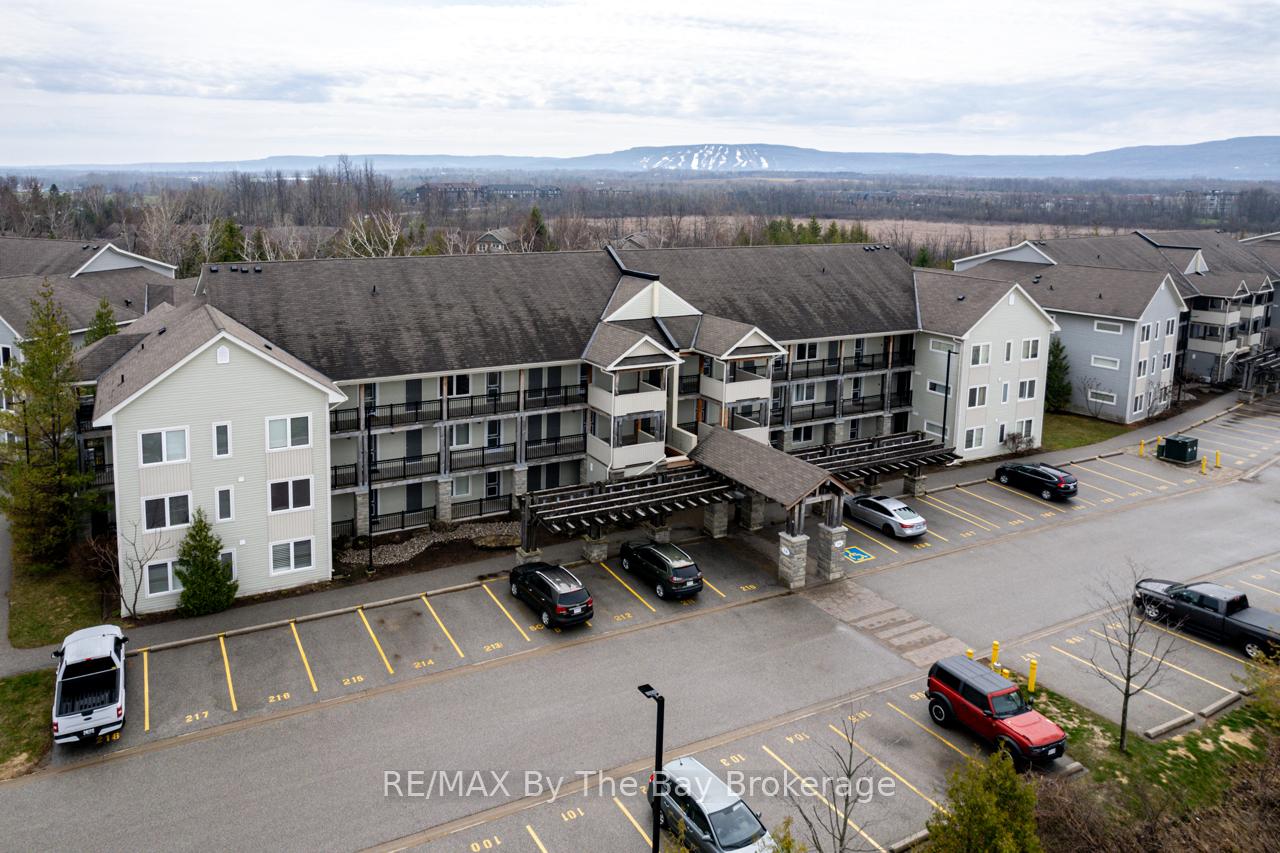 Photo 4 of Unit 206, 6 Brandy Lane Drive, Collingwood — HOMEH