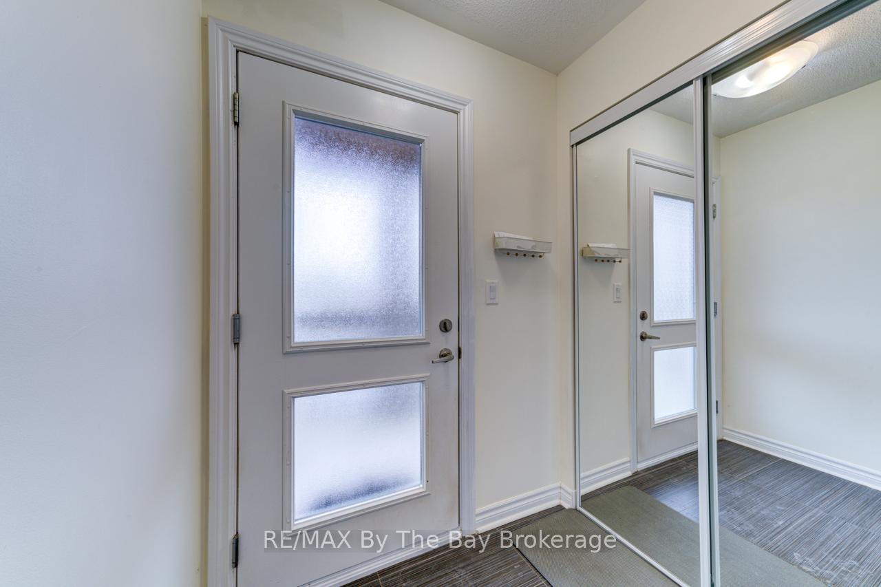 Photo 8 of Unit 206, 6 Brandy Lane Drive, Collingwood — HOMEH