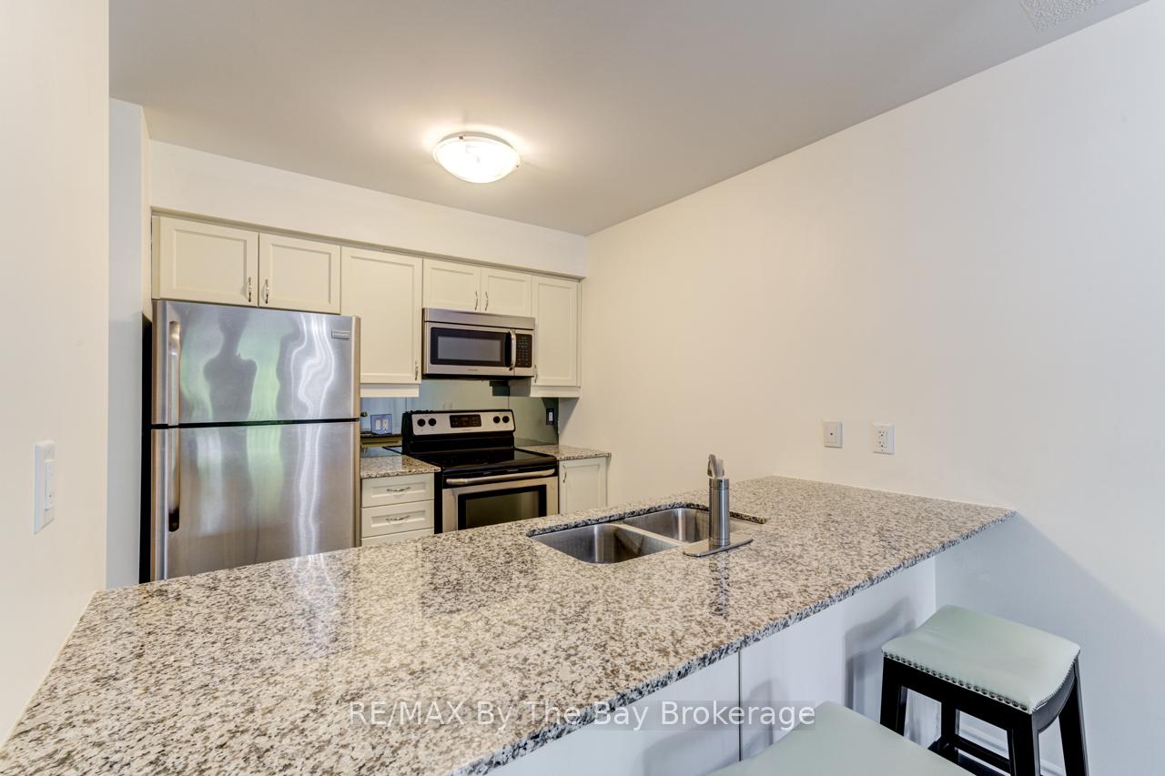 Photo 15 of Unit 206, 6 Brandy Lane Drive, Collingwood — HOMEH