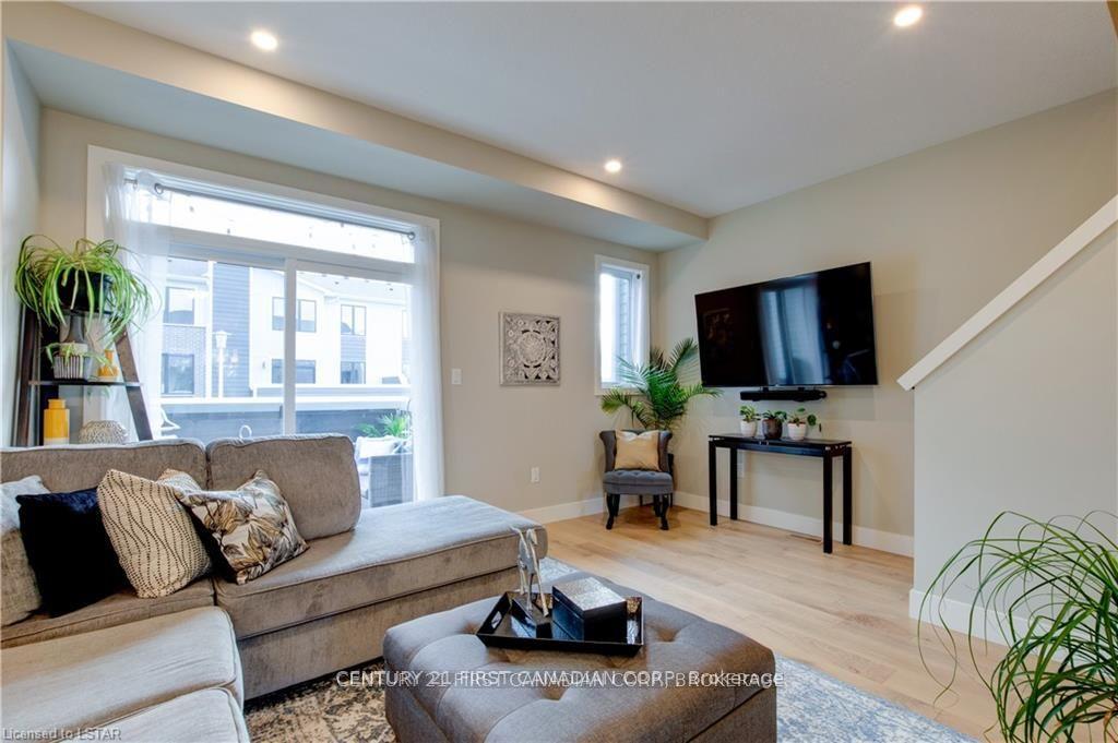 Photo 24 of Unit 33, 177 Edgevalley Road, London, East D — HOMEH