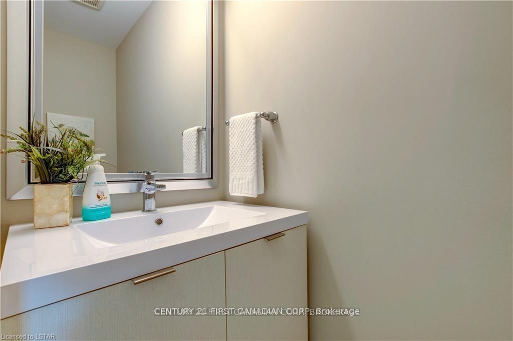 Photo 26 of Unit 33, 177 Edgevalley Road, London, East D — HOMEH