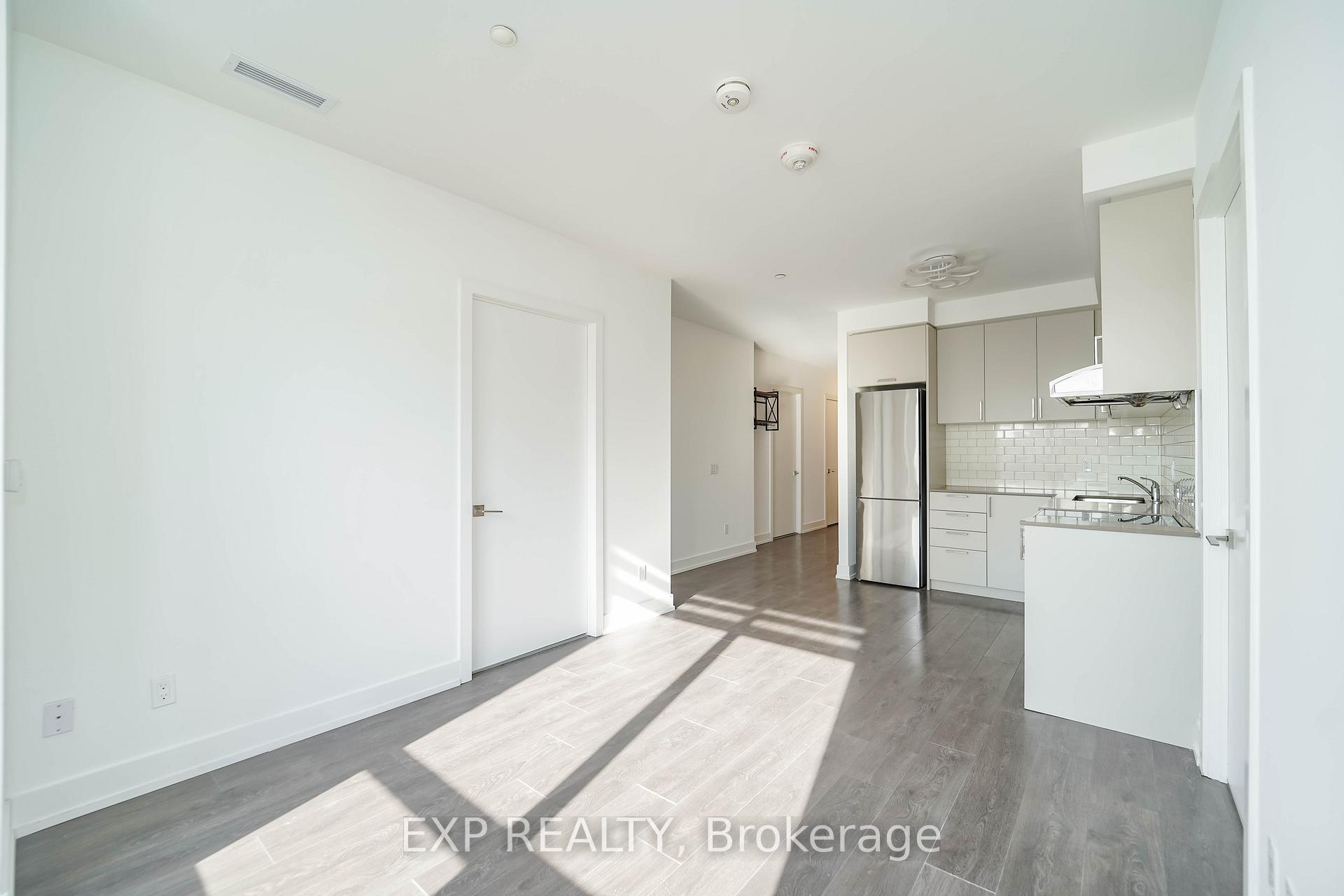 Photo 12 of Unit 707W, 268 Buchanan Drive, Markham, Unionville — HOMEH