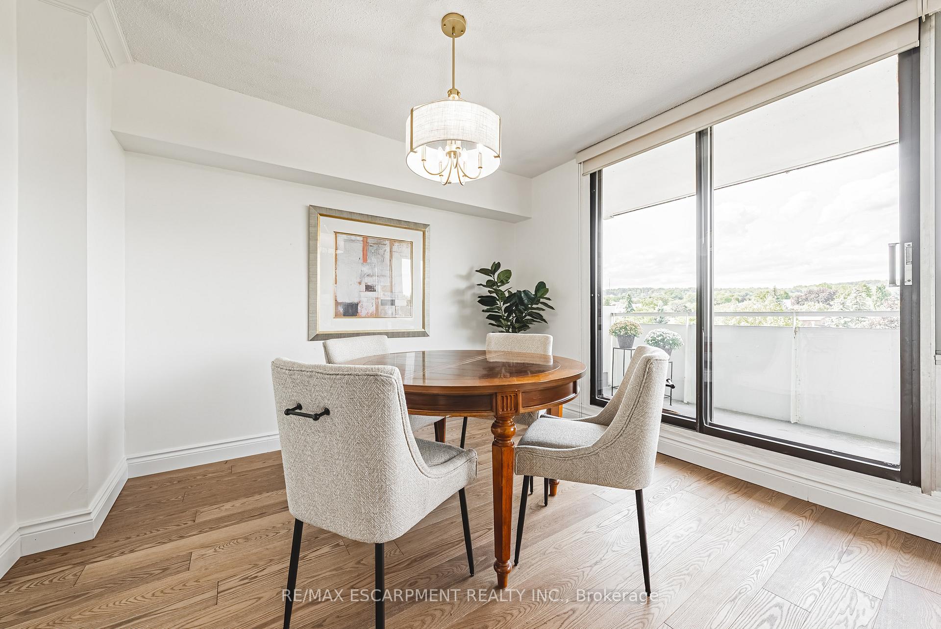 Photo 6 of Unit 509, 2055 Upper Middle Road, Burlington, Brant Hills — HOMEH