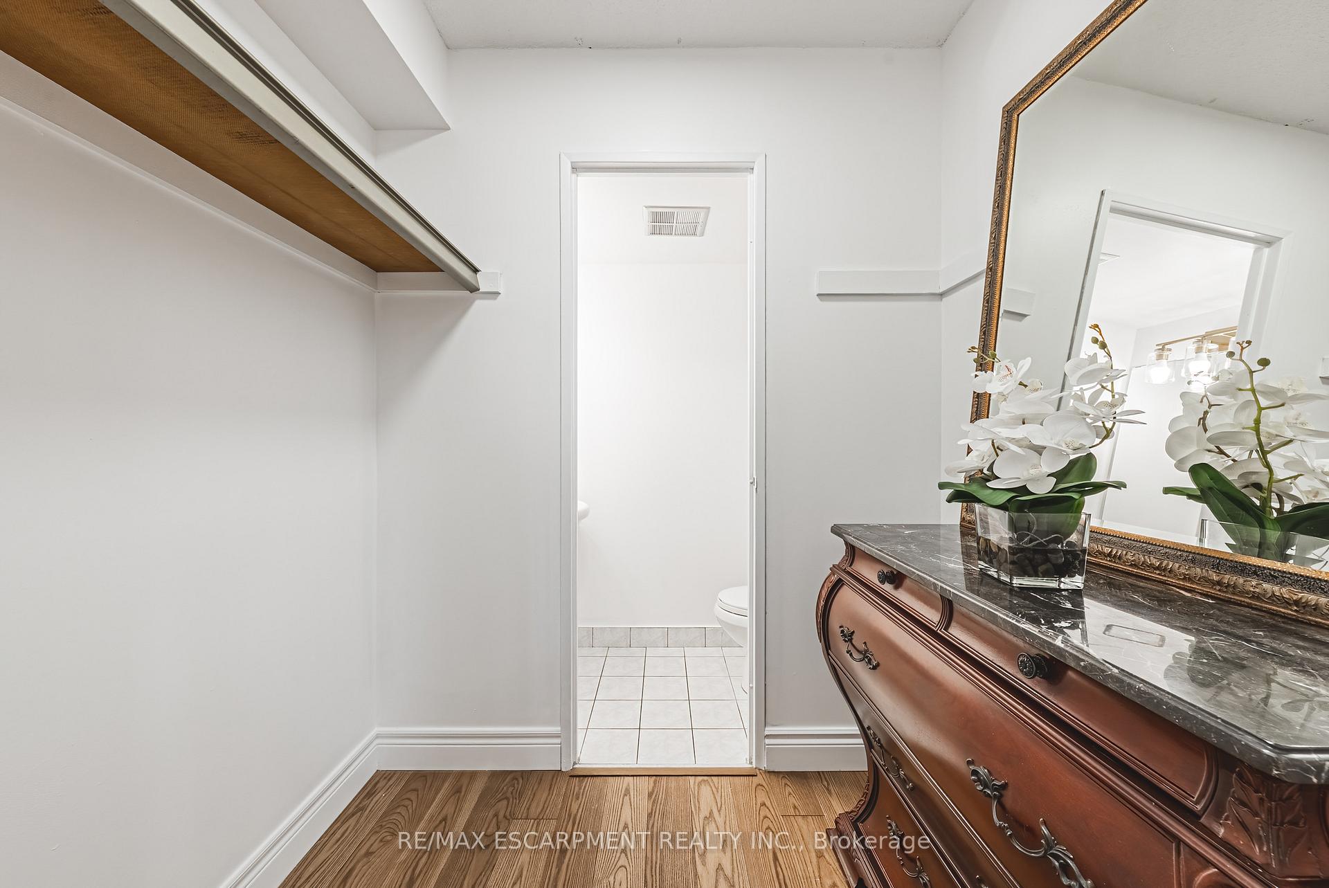 Photo 15 of Unit 509, 2055 Upper Middle Road, Burlington, Brant Hills — HOMEH