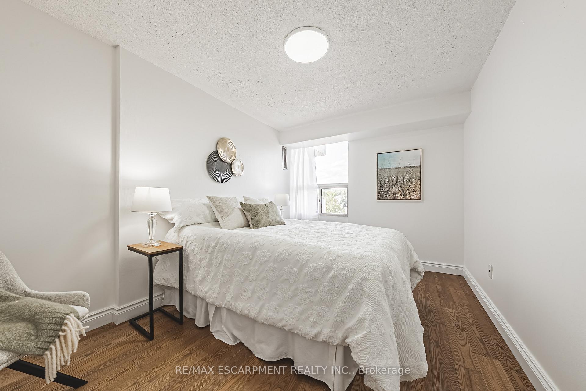 Photo 17 of Unit 509, 2055 Upper Middle Road, Burlington, Brant Hills — HOMEH