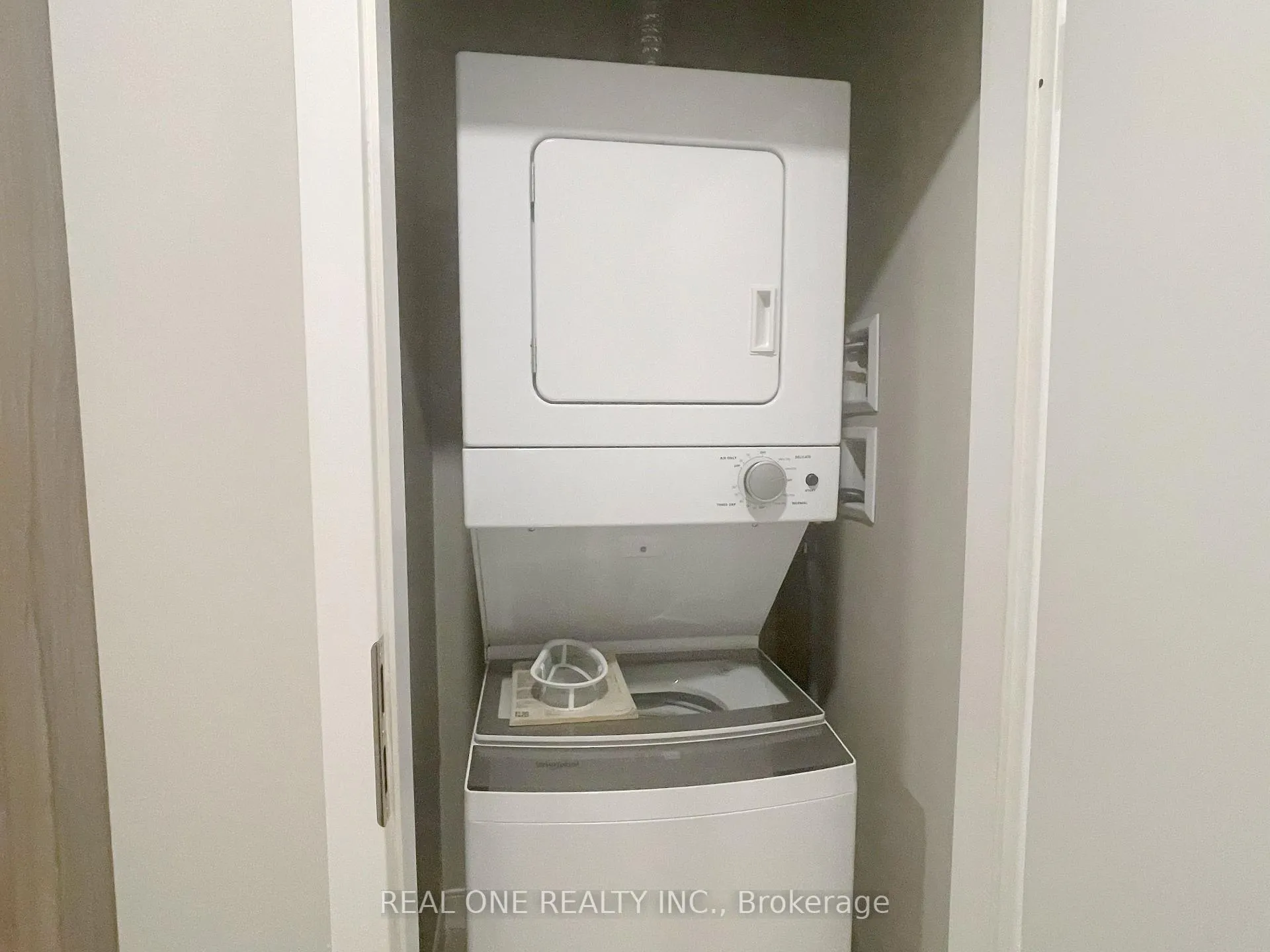 Photo 18 of Unit 2409, 20 George Street, Hamilton, Central — HOMEH
