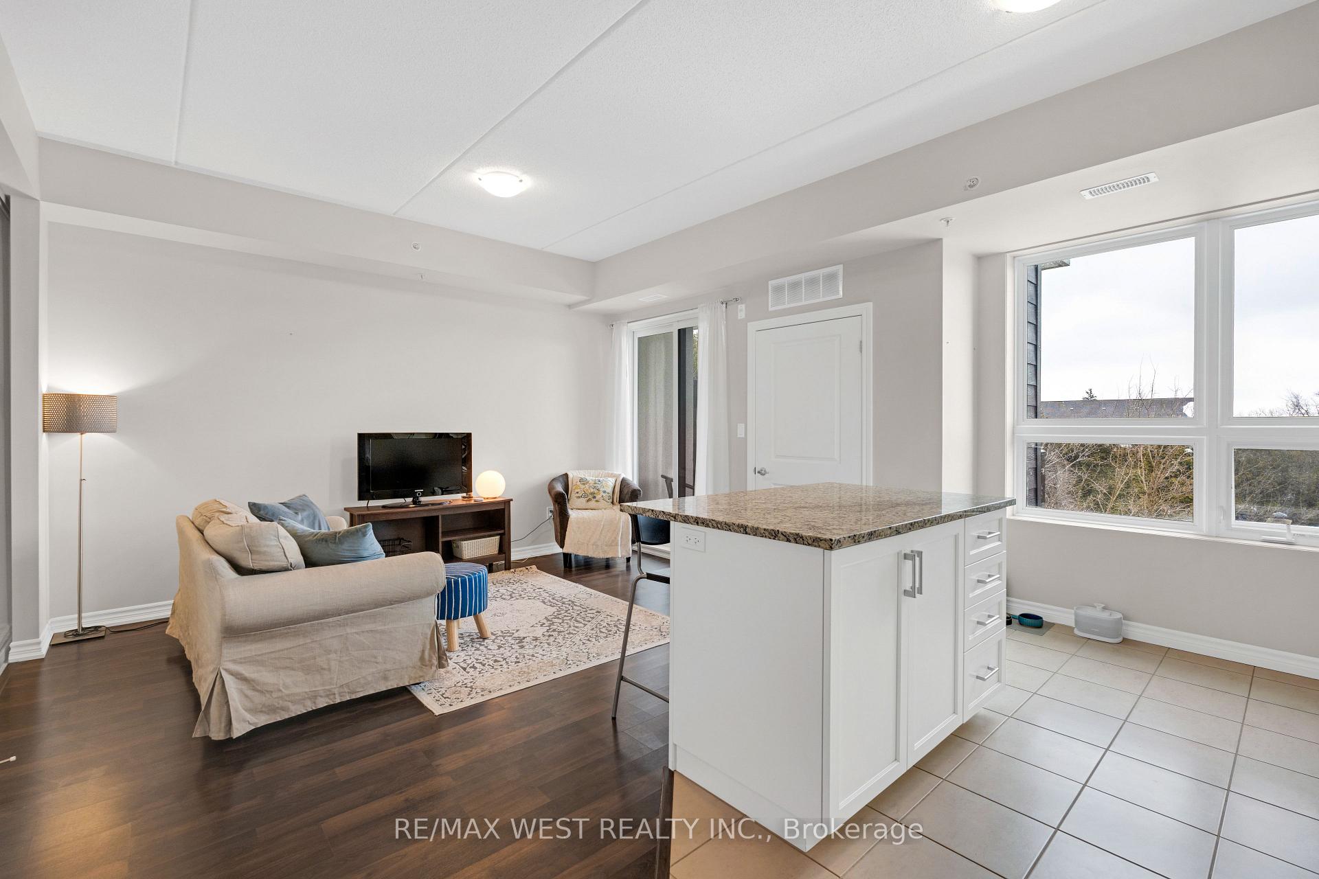 Photo 6 of Unit 310, 1280 Gordon Street, Guelph, Kortright East — HOMEH