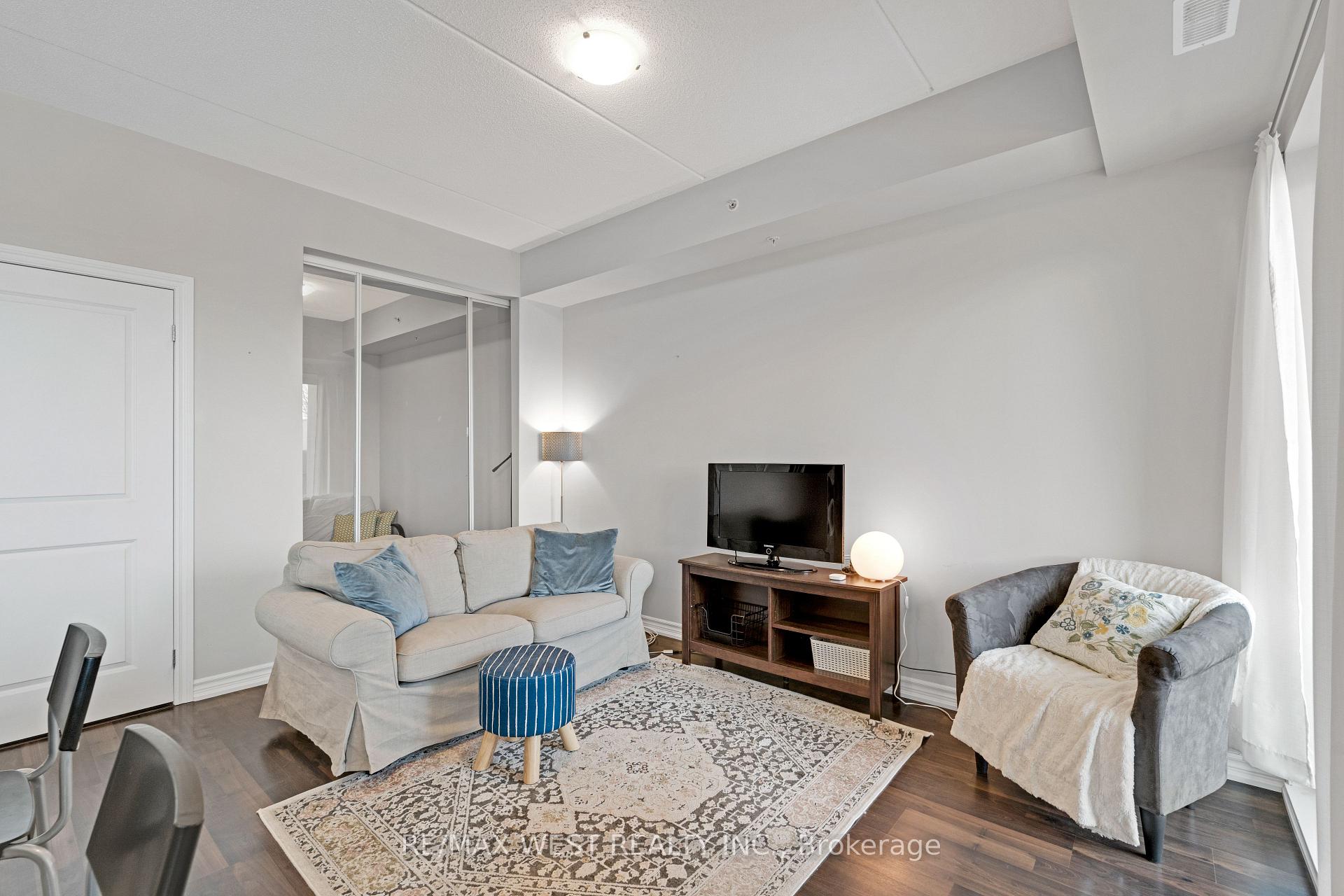 Photo 8 of Unit 310, 1280 Gordon Street, Guelph, Kortright East — HOMEH