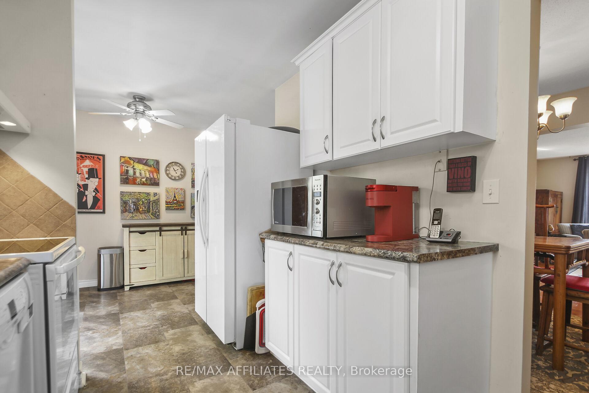 Photo 12 of 1065 Meadowlands Drive, Ottawa, Carleton Square — HOMEH