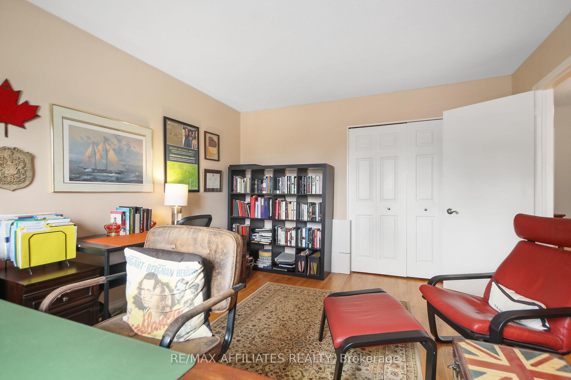 Photo 23 of 1065 Meadowlands Drive, Ottawa, Carleton Square — HOMEH