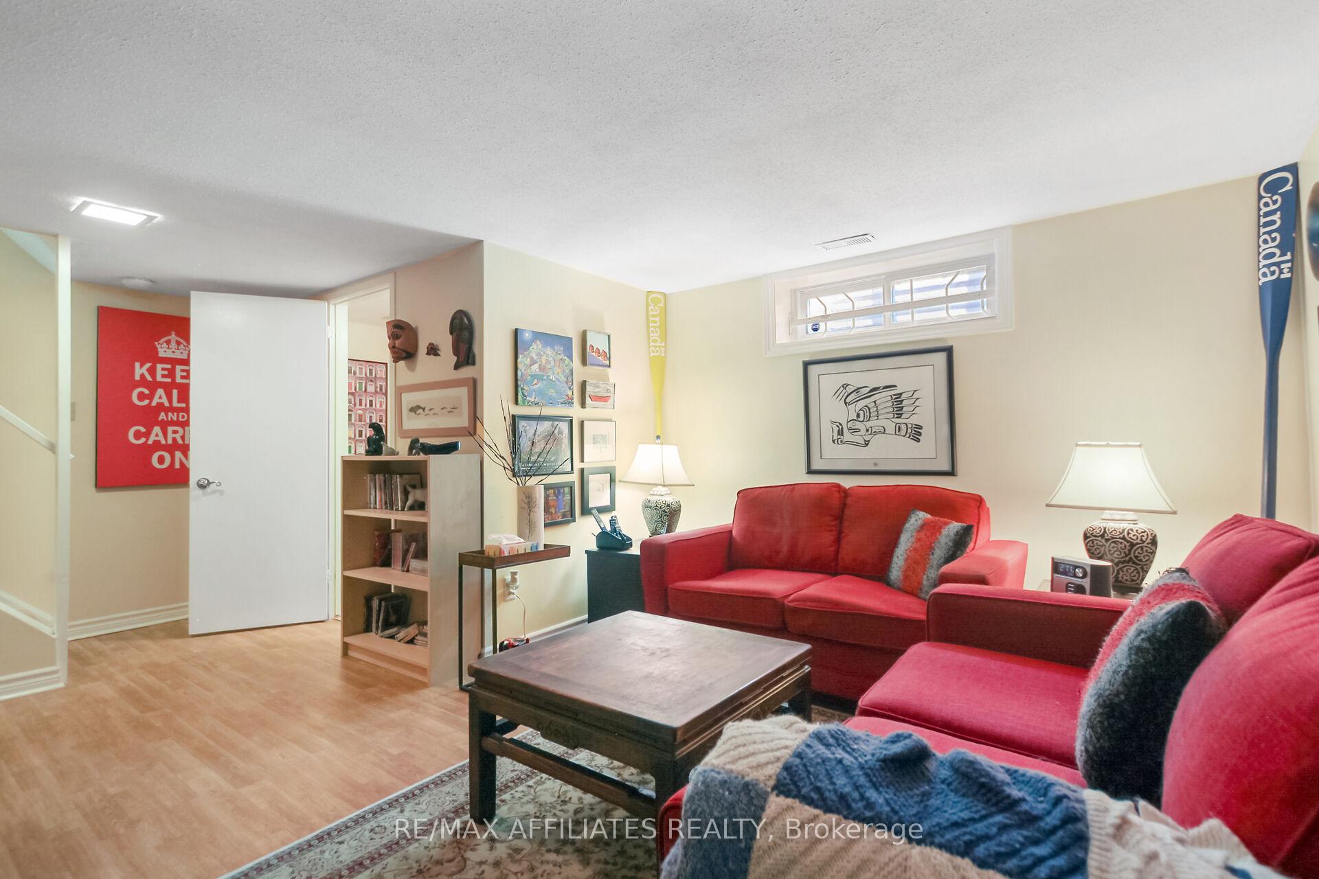 Photo 25 of 1065 Meadowlands Drive, Ottawa, Carleton Square — HOMEH