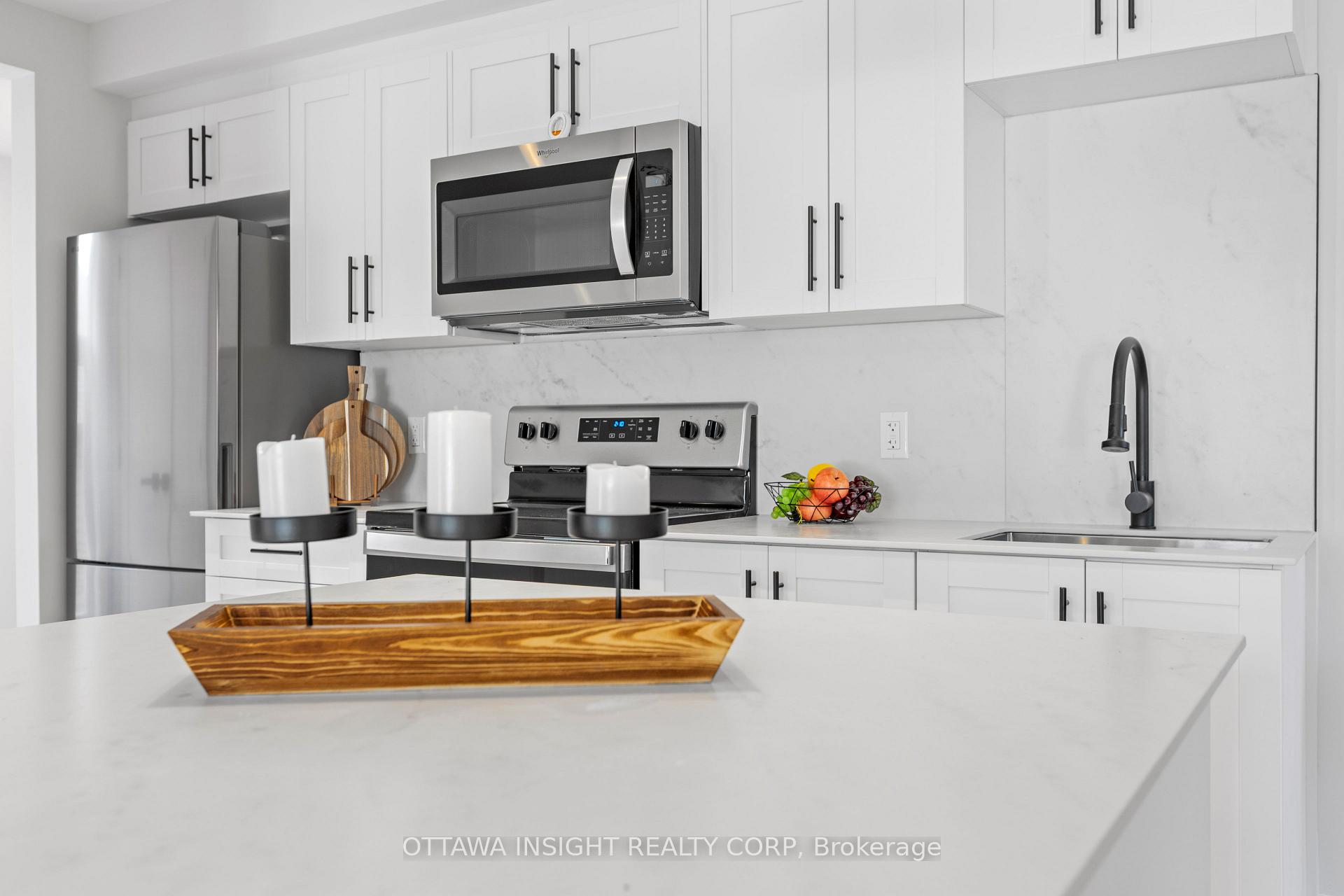 Photo 3 of Unit 1, 263 Currell Avenue, Ottawa, Westboro/Hampton Park — HOMEH