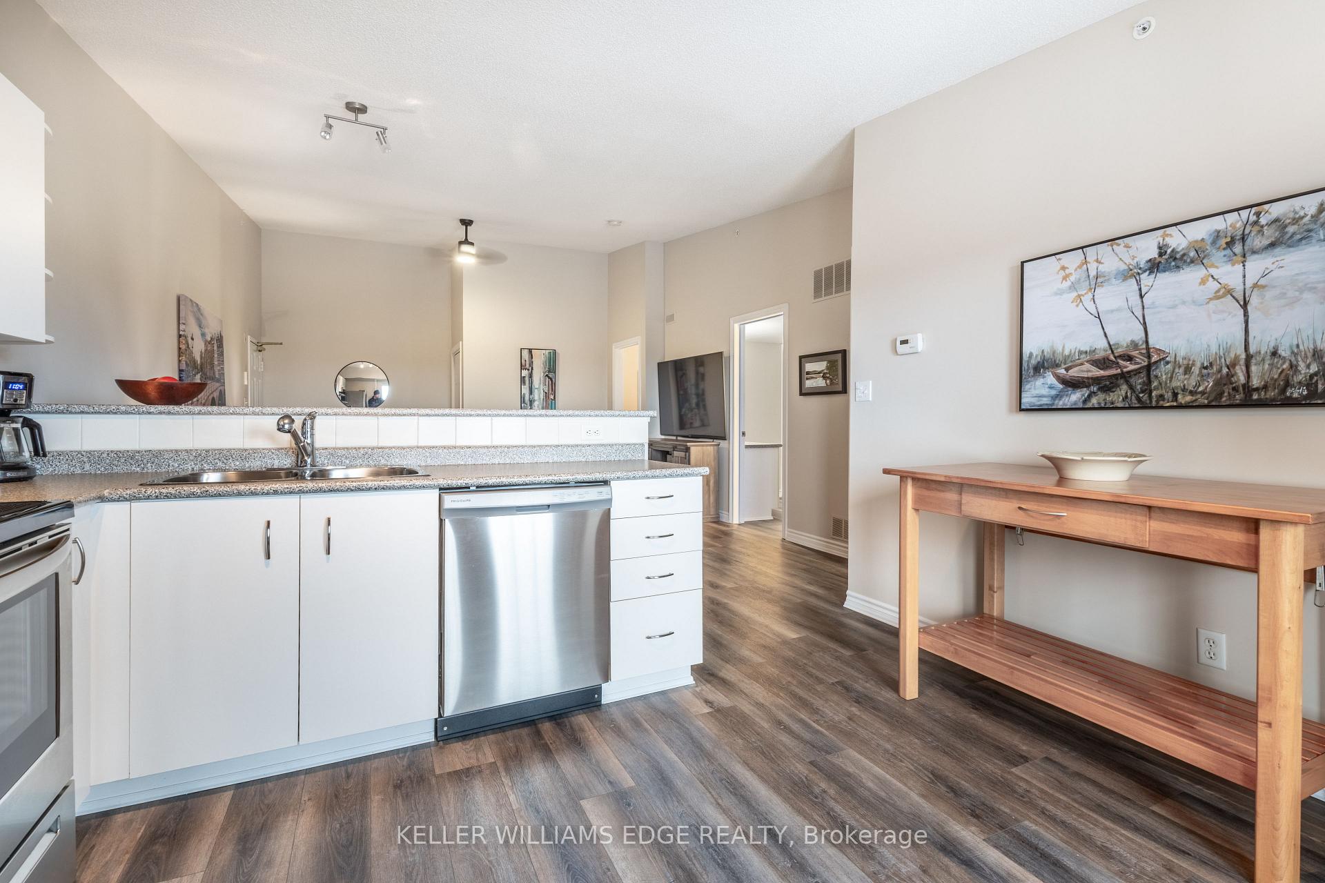 Photo 13 of Unit 407, 1411 Walker's Line, Burlington, Tansley — HOMEH