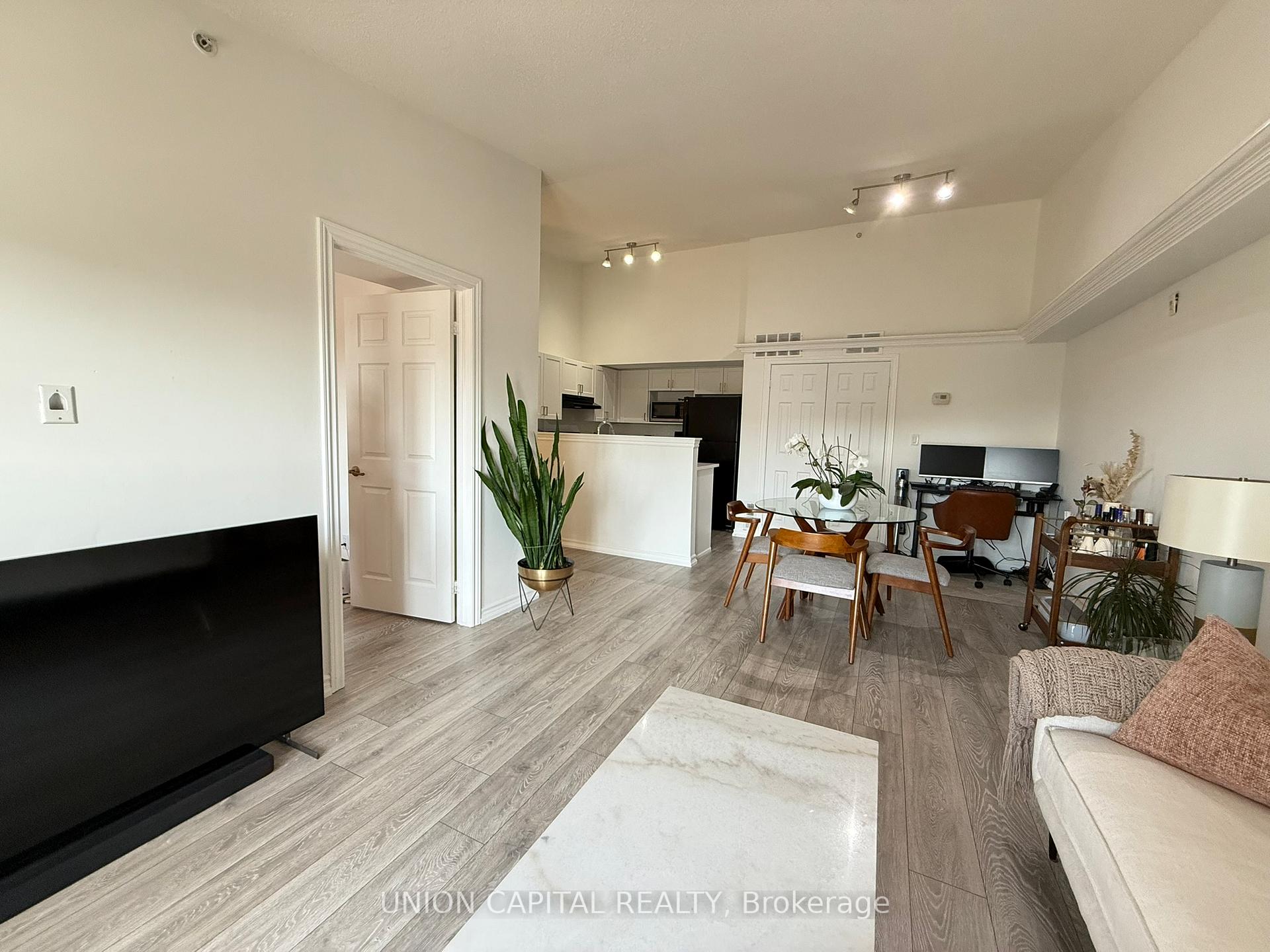 Photo 5 of Unit 404, 2085 Appleby Line, Burlington, Uptown — HOMEH