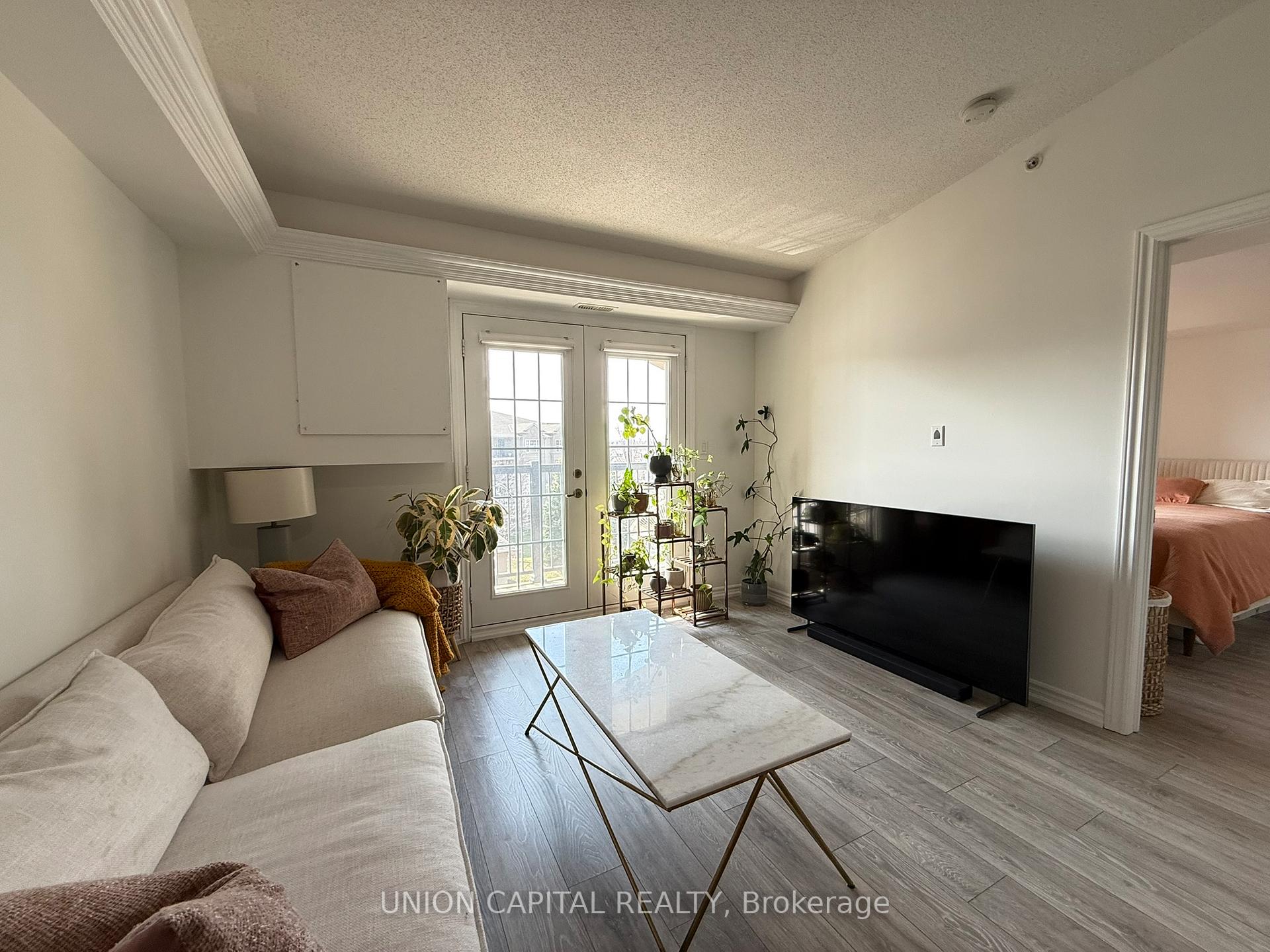 Photo 6 of Unit 404, 2085 Appleby Line, Burlington, Uptown — HOMEH
