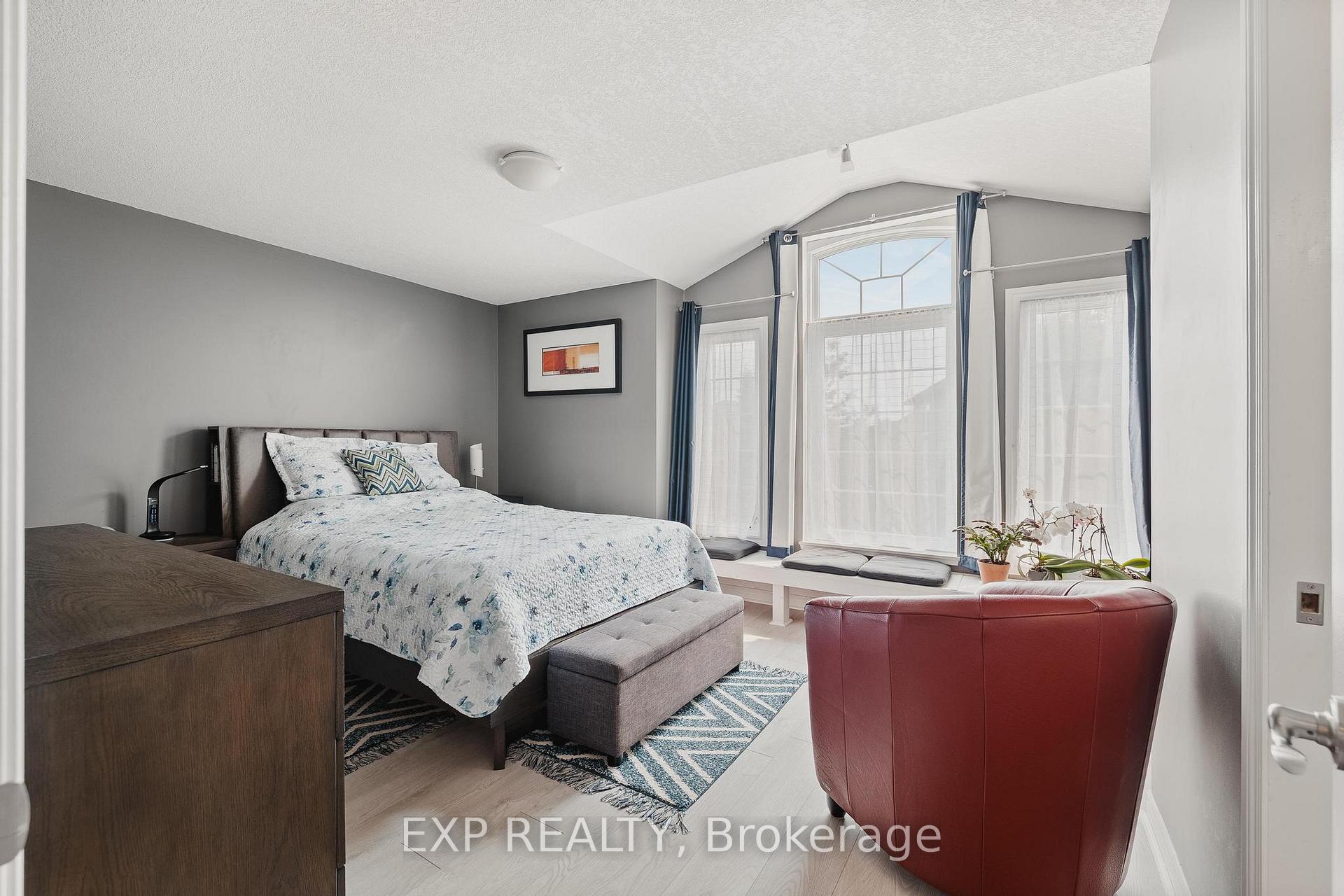 Photo 12 of Unit 11, 555 Chablis Drive, Waterloo — HOMEH