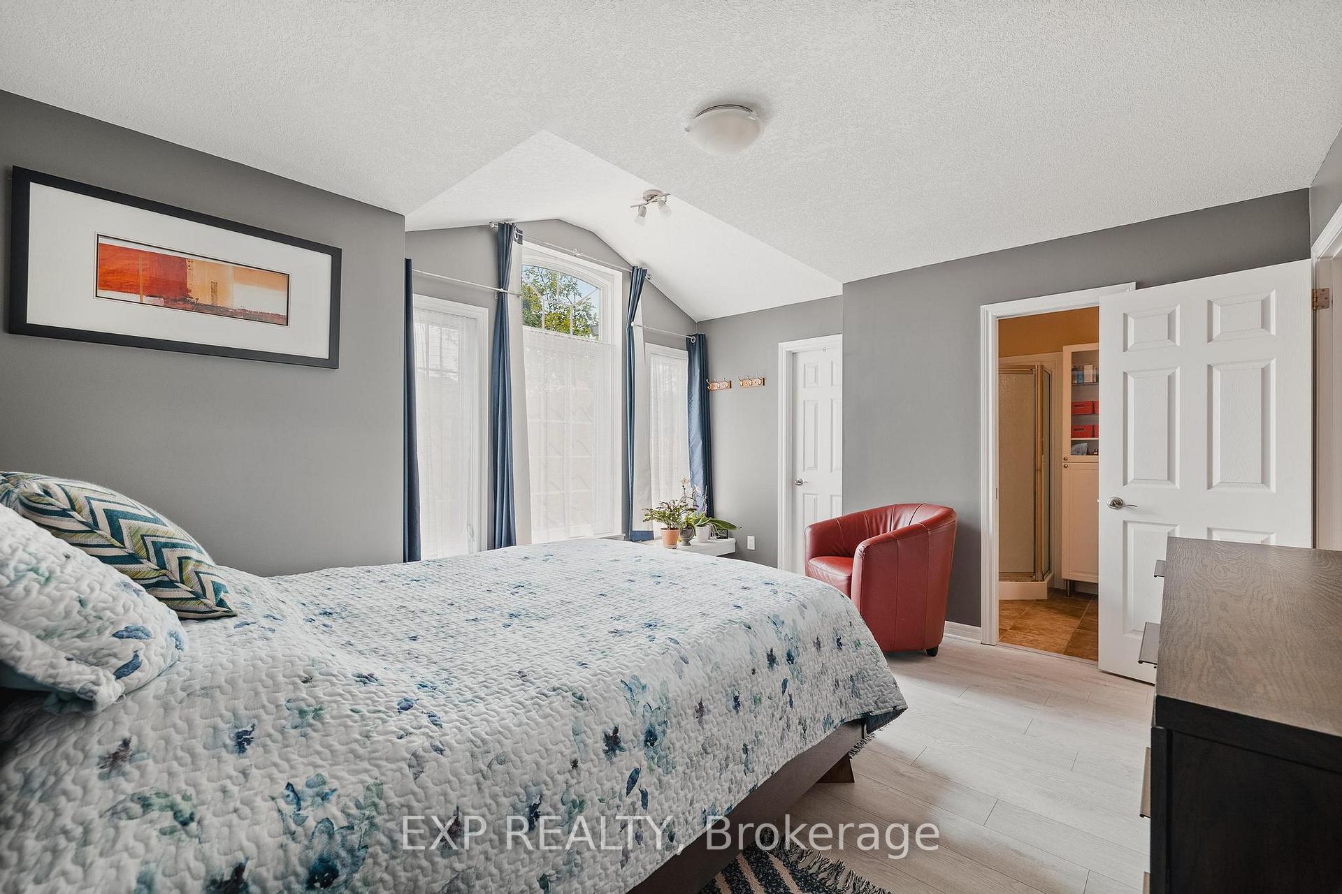 Photo 13 of Unit 11, 555 Chablis Drive, Waterloo — HOMEH