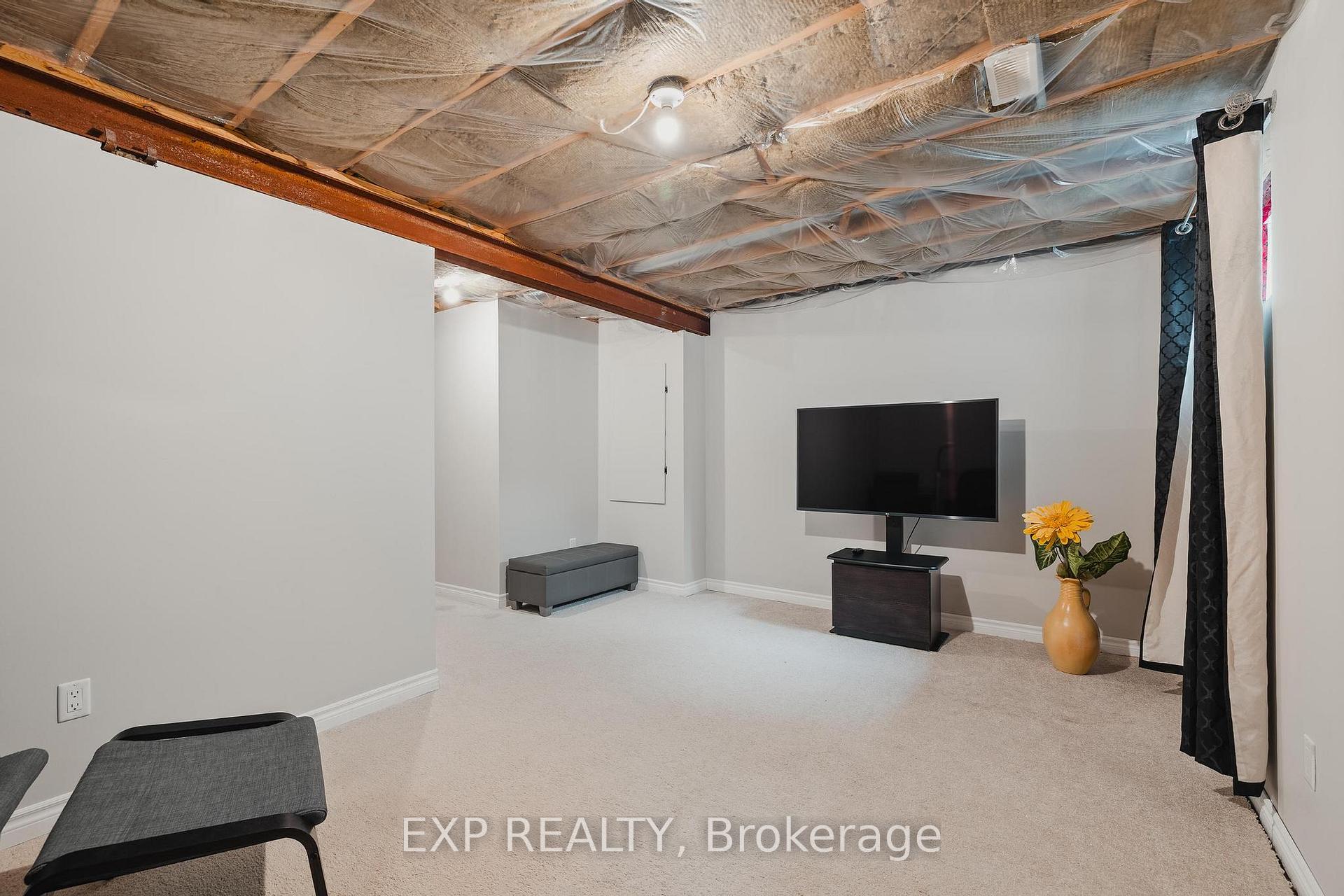 Photo 22 of Unit 11, 555 Chablis Drive, Waterloo — HOMEH
