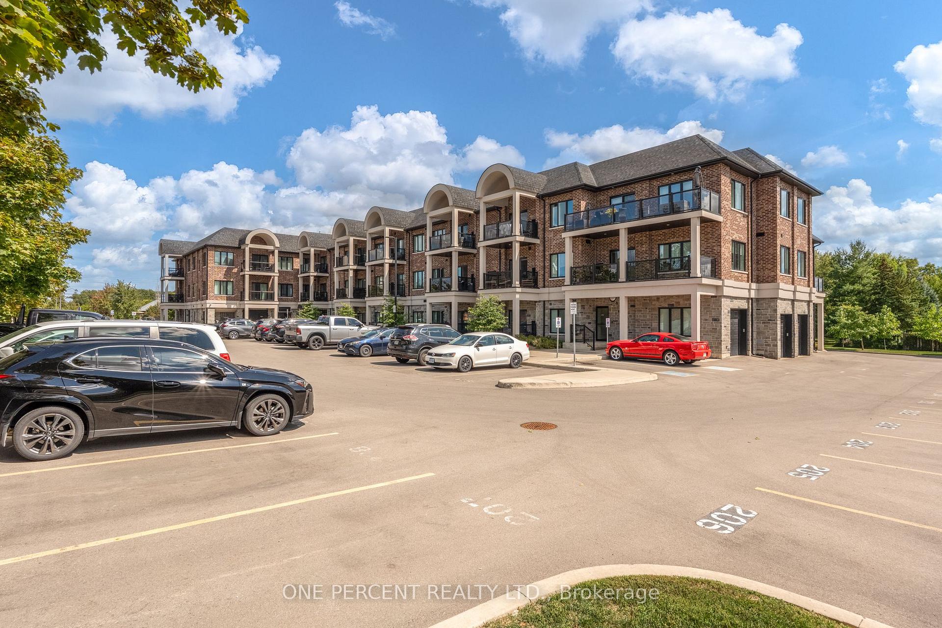 Photo 4 of Unit 202, 2605 Binbrook Road, Hamilton, Binbrook — HOMEH