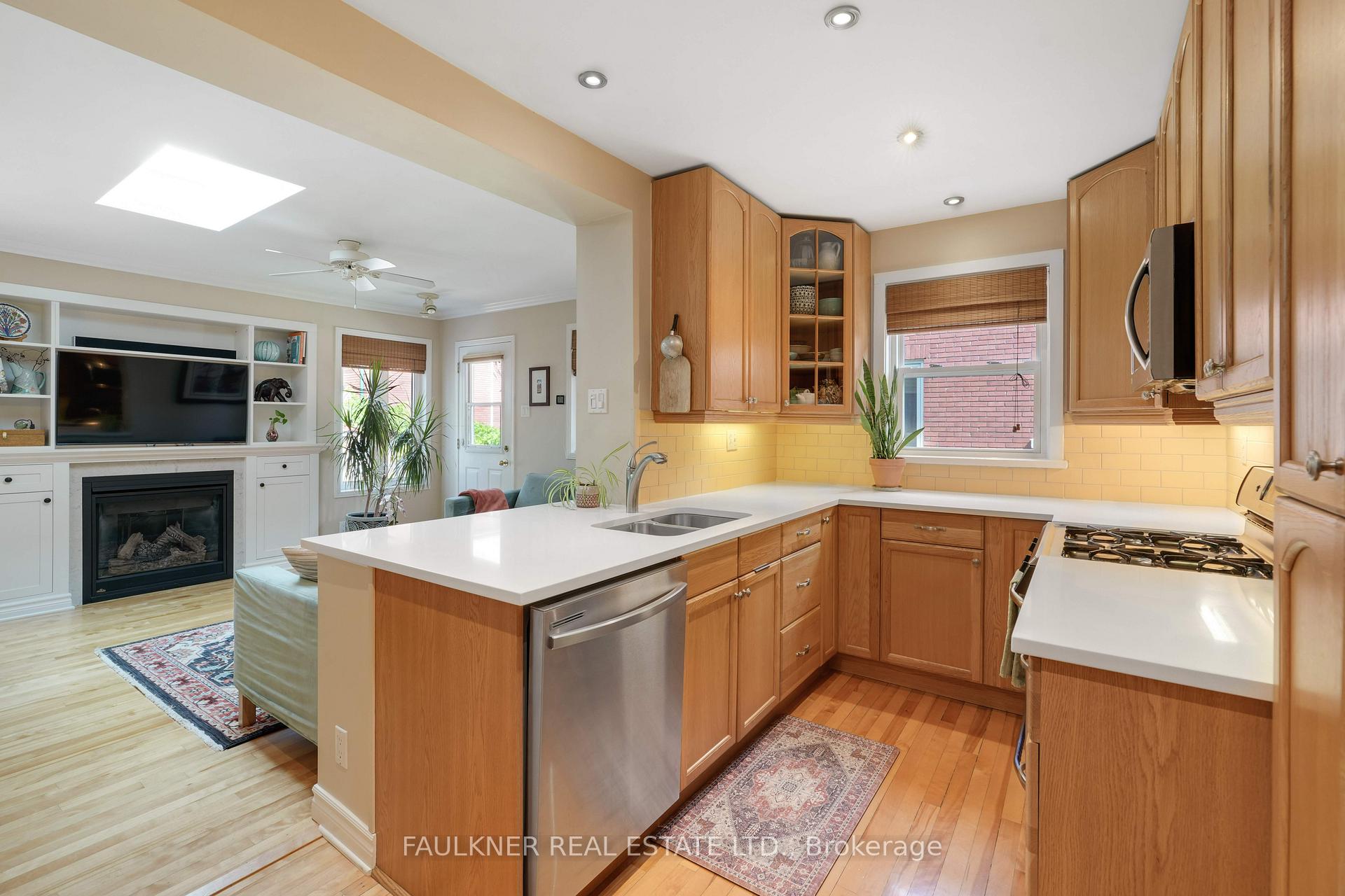Photo 5 of 29 Clegg Street, Ottawa, Ottawa East — HOMEH