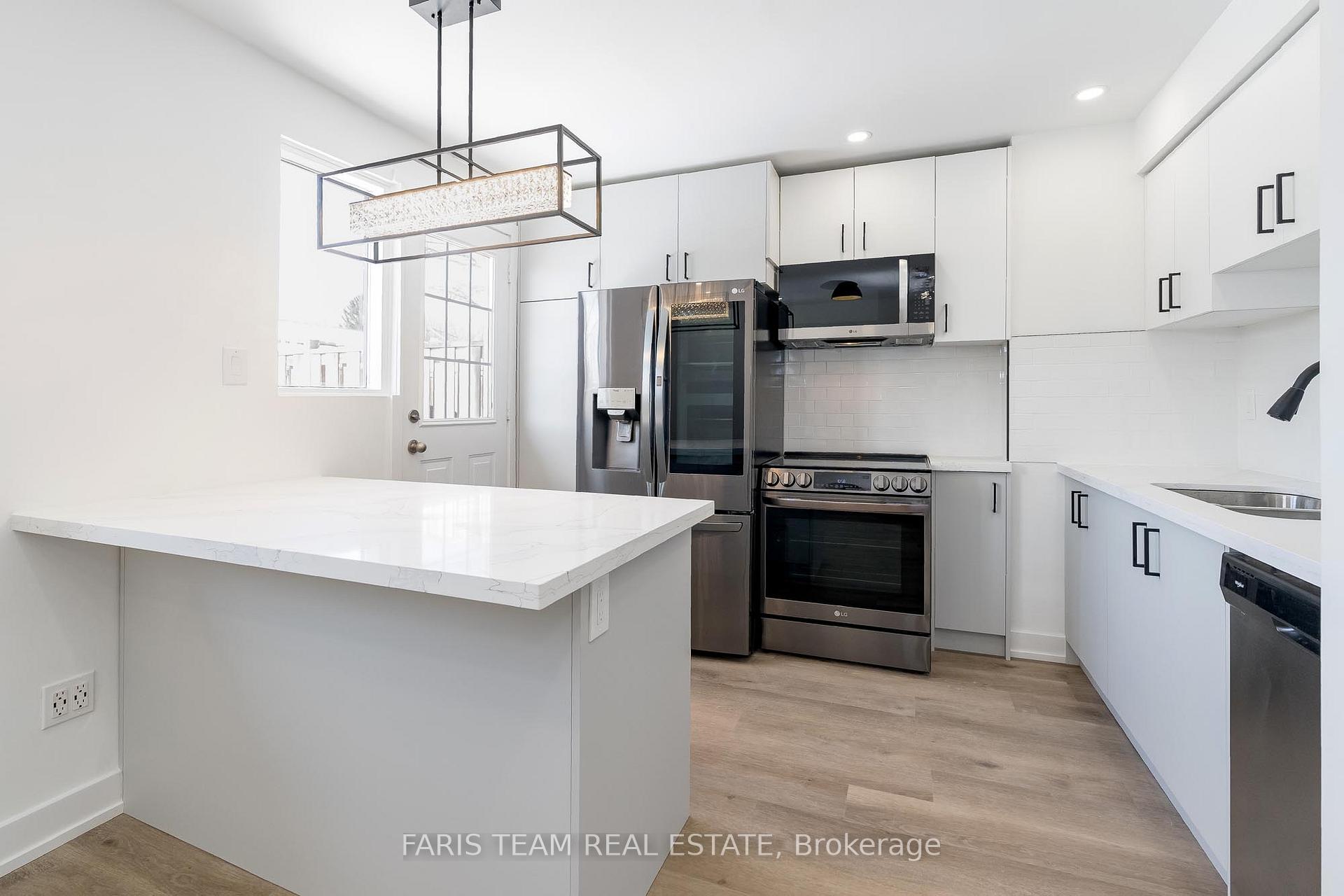 Photo 4 of Unit L6, 63 Ferris Lane, Barrie, Cundles East — HOMEH
