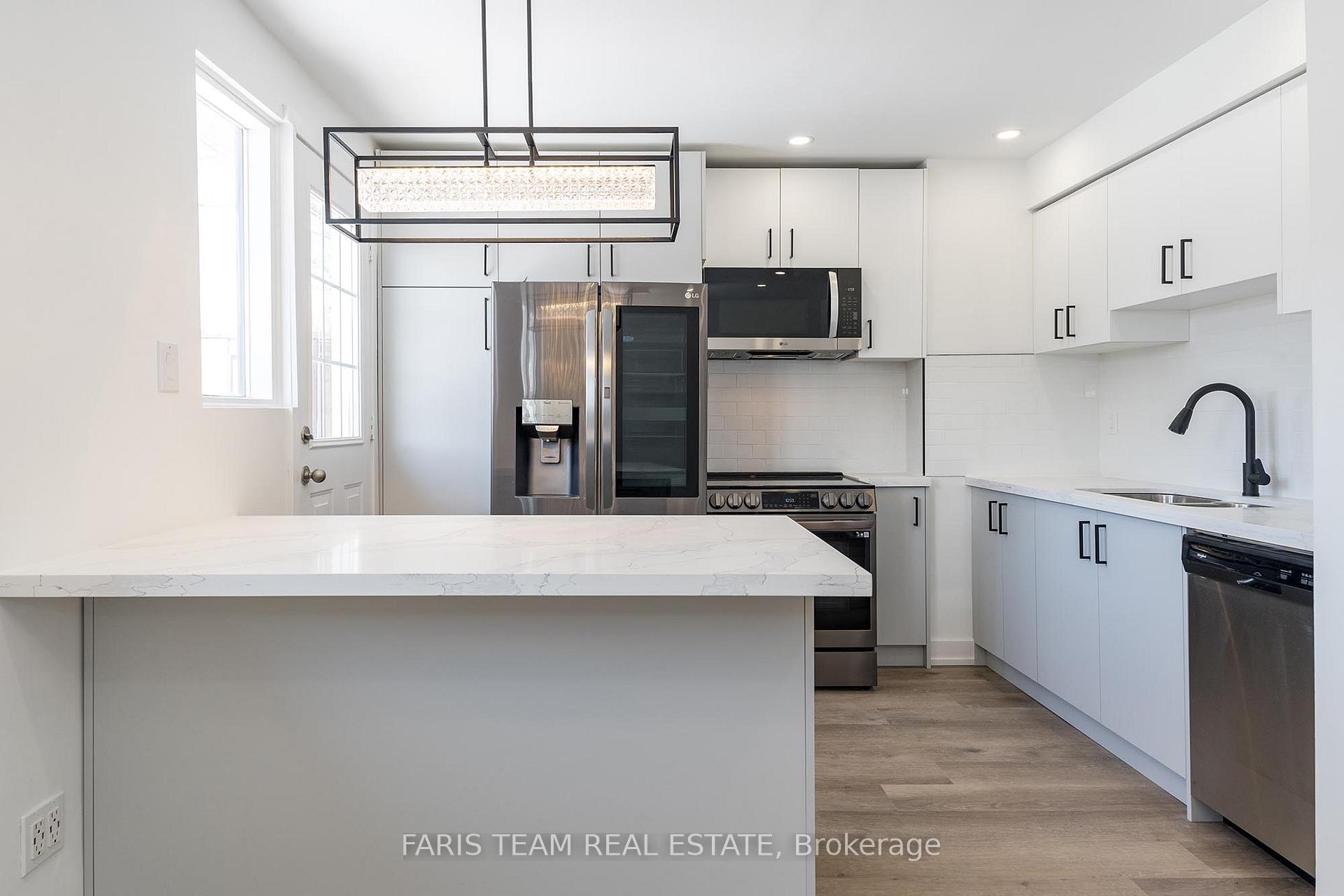 Photo 5 of Unit L6, 63 Ferris Lane, Barrie, Cundles East — HOMEH